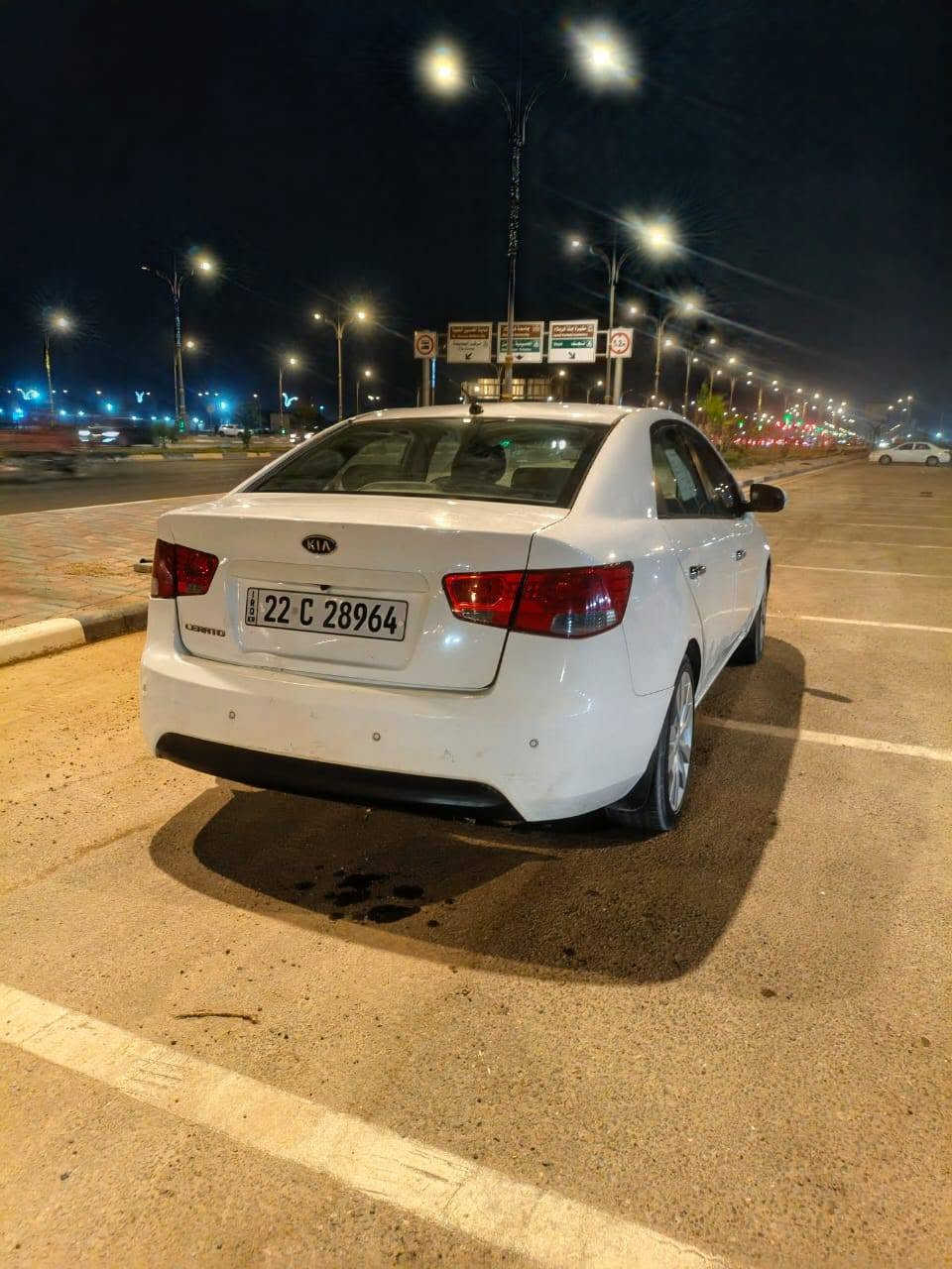 كيه سيراتو مديل ١٢  ١٦٠٠ مكفوله من ظربه من صبغ تبريد تفئه رقم اربيل سياره بسمي هزه جديده سنويه جديده ول شراي يتصل وبيخير ودلل مكاني كربلاء ***********
