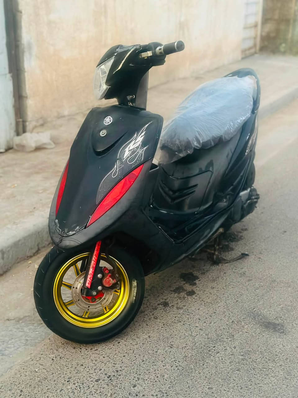 عدله للبيع نضيفه كفر بلادي اي نقص مابيه كامله أوراق منفيس ويل رياضي ذهبي صالنصه رياضي السعر 500 المكان بغداد الغزاليه الشراي يتصل ***********
