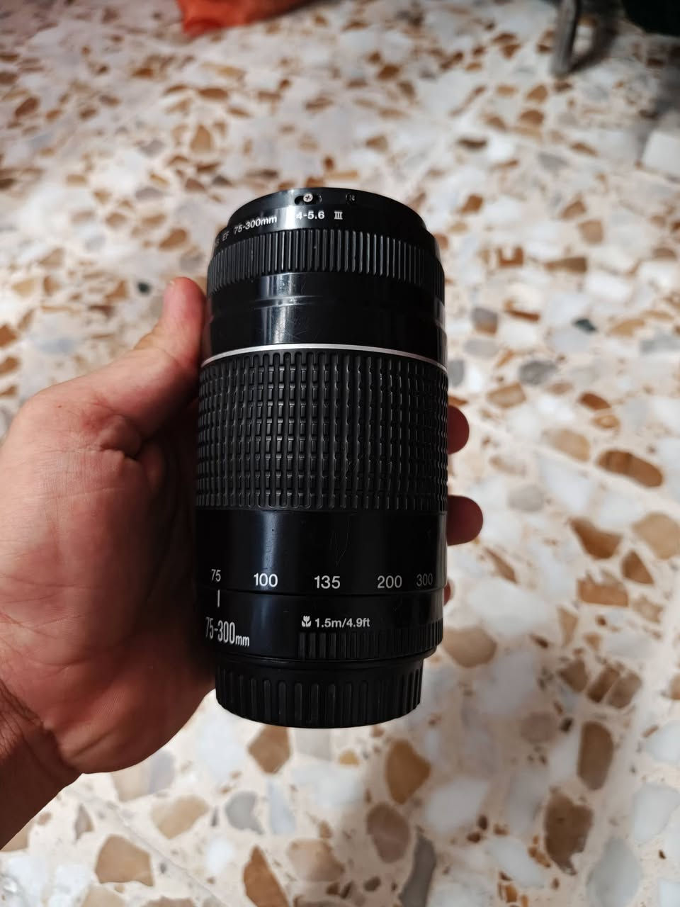 للبيع كامره كانون 700d
النظافه 98%
بطاريات عدد 2
شاحنه
عدسه 75-300
عدسه 18-55
قيم بما يرضي الله
واتساب ***********
