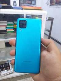 جهاز سامسونك M12ذاكرة ١٢٨مبدل شاشة وكالة سعرة 90للستفسار 07844609554
