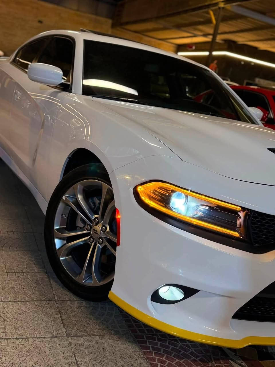 السلام عليكم
السعر310وبيها مجالالسلام عليكم 
السعر310وبيها مجال
📢دوج جارجر GT Plus 2022( خـليـجـي )
🔴فول 1/1 عدا الرادار 
 (خليجي)  وكاله هارلم 
🔹️العداد : 21الف مايل
🔹️المحرك : V6.  3.6L
🔹️رقم اربيل الجديد سنويه جديده
▫️المواصفات :
* نقطة عمياء
* مصابيح أمامية زنون
* كشافات الضباب زنون
* المصابيح الأمامية مع LED
* حساسات خلفية
حساسات اماميه
* شاشه كبيرة مع نظام ملاحة نفكيشن GPS
* سستم صوت الپاين
* فتحة سقف (سلايد)
* المقاعد الأمامية كهربائية
* ذاكرة لحفظ وضعيات الجلوس (ميموري)
* مقاعد أمامية تبريد وتدفئة
* مقاعد خلفية تدفئة
* تشغيل عن بعد
* المقود كهربائي
* تدفئة مقود القيادة
* محدد سرعة
* تلفون بلوتوث
* كاميرا خلفية
* مرايا متحسسة للاضاءة العالية
* كير شفتر بالستيرن
* دخول ذكي (بصمة)
🔸️موصافات ال Gt plus معروفه فول عدا رادار 
🔹️رقمي. ***********
▫️مكاني موصل
📢دوج جارجر GT Plus 2022( خـليـجـي )
🔴فول 1/1 عدا الرادار 
 (خليجي)  وكاله هارلم 
🔹️العداد : 21الف مايل
🔹️المحرك : V6.  3.6L
🔹️رقم اربيل الجديد سنويه جديده
▫️المواصفات :
* نقطة عمياء
* مصابيح أمامية زنون
* كشافات الضباب زنون
* المصابيح الأمامية مع LED
* حساسات خلفية
حساسات اماميه
* شاشه كبيرة مع نظام ملاحة نفكيشن GPS
* سستم صوت الپاين
* فتحة سقف (سلايد)
* المقاعد الأمامية كهربائية
* ذاكرة لحفظ وضعيات الجلوس (ميموري)
* مقاعد أمامية تبريد وتدفئة
* مقاعد خلفية تدفئة
* تشغيل عن بعد
* المقود كهربائي
* تدفئة مقود القيادة
* محدد سرعة
* تلفون بلوتوث
* كاميرا خلفية
* مرايا متحسسة للاضاءة العالية
* كير شفتر بالستيرن
* دخول ذكي (بصمة)
🔸️موصافات ال Gt plus معروفه فول عدا رادار 
🔹️رقمي. ***********
▫️مكاني موصل
