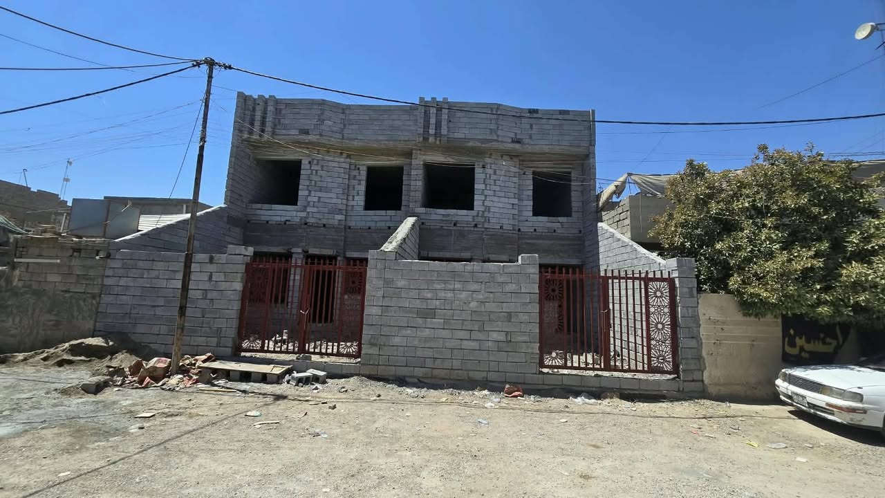 على بركه الله
مشتملات عدد ثنين طابقين 

مساحة كل واحد ١٥٠ متر 

طابو سند ٢٥ زراعي 

مكان مميز الزراعي  قرب حسن حتروش قرب التبليط 

وفرعها ١٠ متر

وتوجد بها خدمات كافه

الاستفسار ***********
