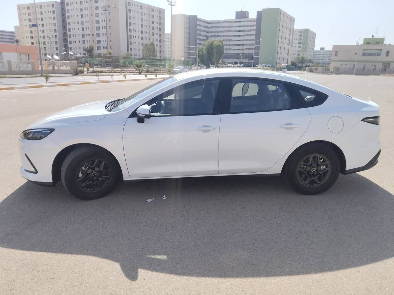السلام عليكم للبيع سيل 5 
ماشيه 27الف 
بيها طخه بالبجم مصلحه بل بي دي ار 
سياره نضيفه جداً سعرها 19 مليون 
مكاني بغداد بسمايه 
***********
