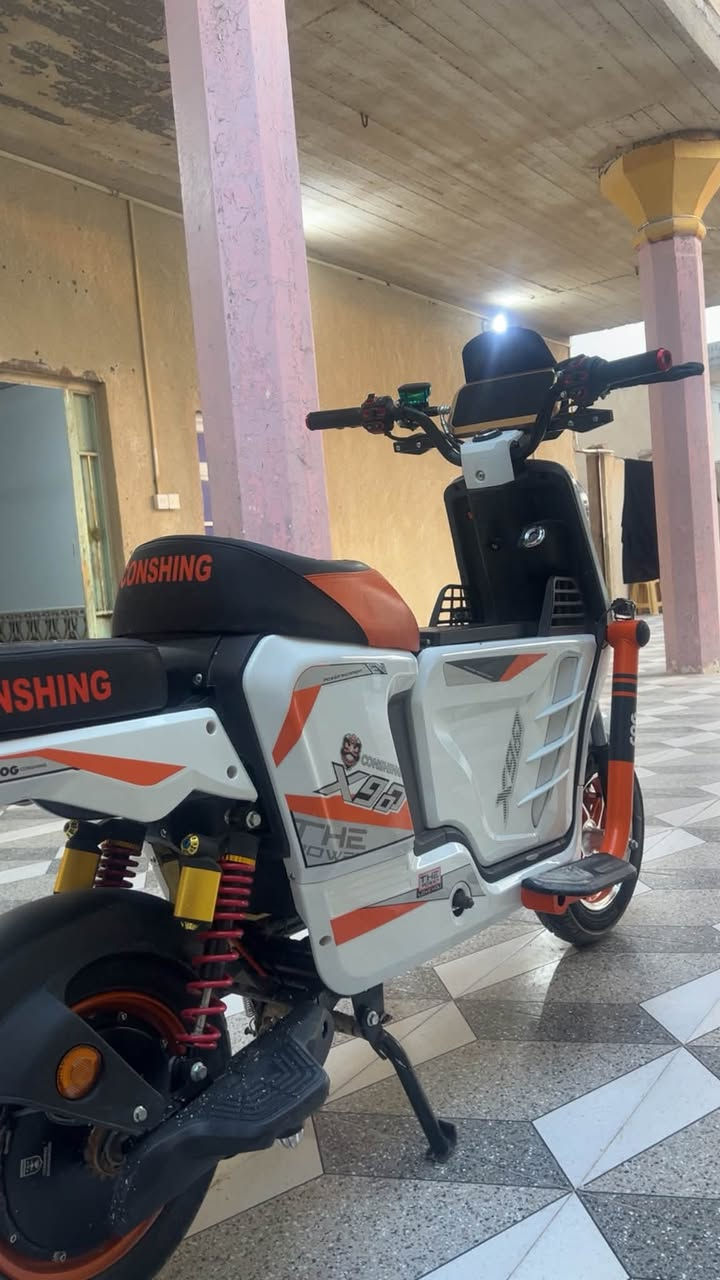 سلام عليكم
دراجه X900
دراجه جديدة ونضيفه
📍البصرة الزبير
السعرة 550 وبية مجال قليل
الاستفسار الاتصال ***********

