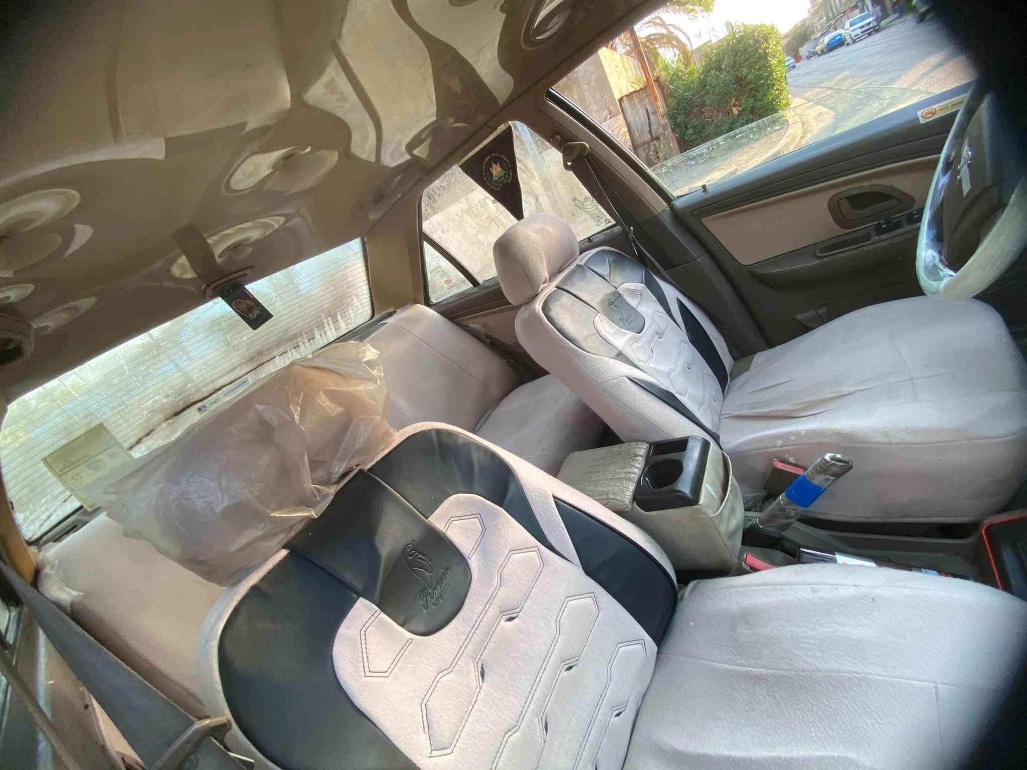 السلام عليكم بيجو لميس اكد2015كيرً مكينه فرنسي 2000 خير منالله تبريد ثلج صدر جديده داخله جديده بيه جاملغ الامامي مصبوغ فقط  بدون خياس مكفوله باقي خير من الله تخم تاير خط ابيض ارقم انكليزي مصفرهً تحويل مباشركهربايات بلاديه كلشي شغال بيه سياره مال شغلل اصفاحه موس سياره خير من الله سعر ٣٦وبيه مجال مكانًي بغداد 
اتصل ودلل ***********
