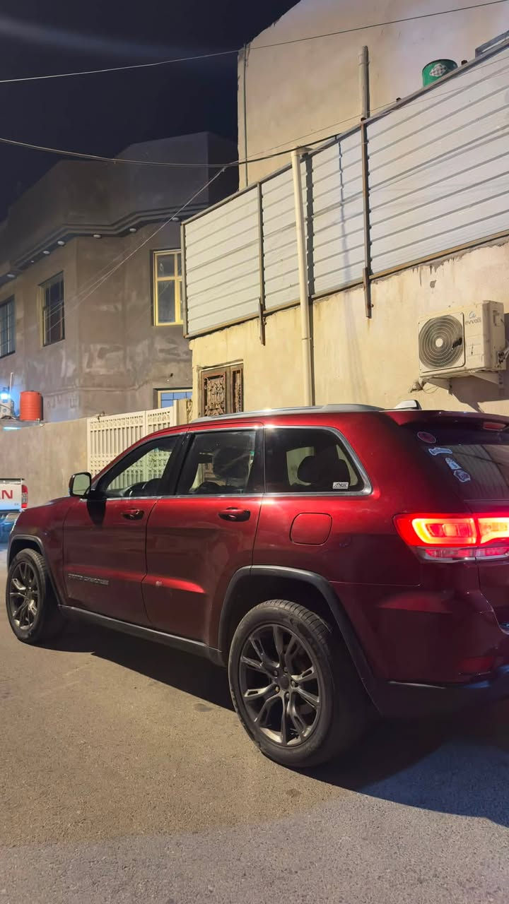 جيب كراند شيروكي 2019 معلايه 2020
فول موصفات ماعده البانوراما كشنات تدفئة تبريد دمام سمعات

كير ومكينة في حالة جيدا تبريده ثلج

البدي كوم حديد

سيارة رقم بصرة مميز تحويل ثاني يوم 

السيارة حلوه ومصروف عليه

الاستسفار ***********
