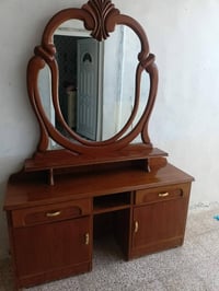 للبيع • خزائن