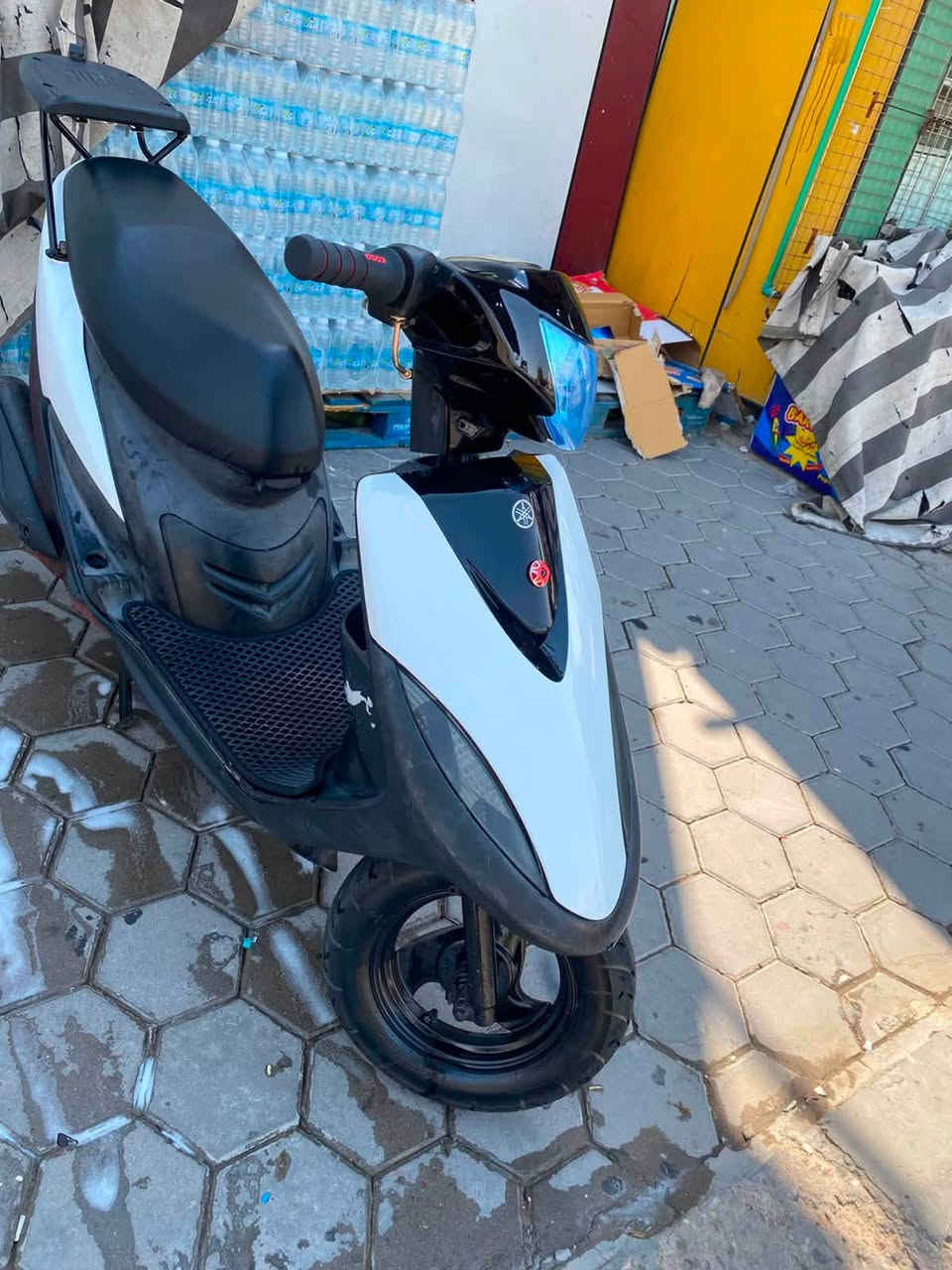 دراجه ماكس عدله بوشه بلاديه مجفته شغل مضبوط كهرباياته كامله سلف يرادله بس فحمات وتشحن باتري اشاره هورن بكلايت كله شغال سعر 400
***********
