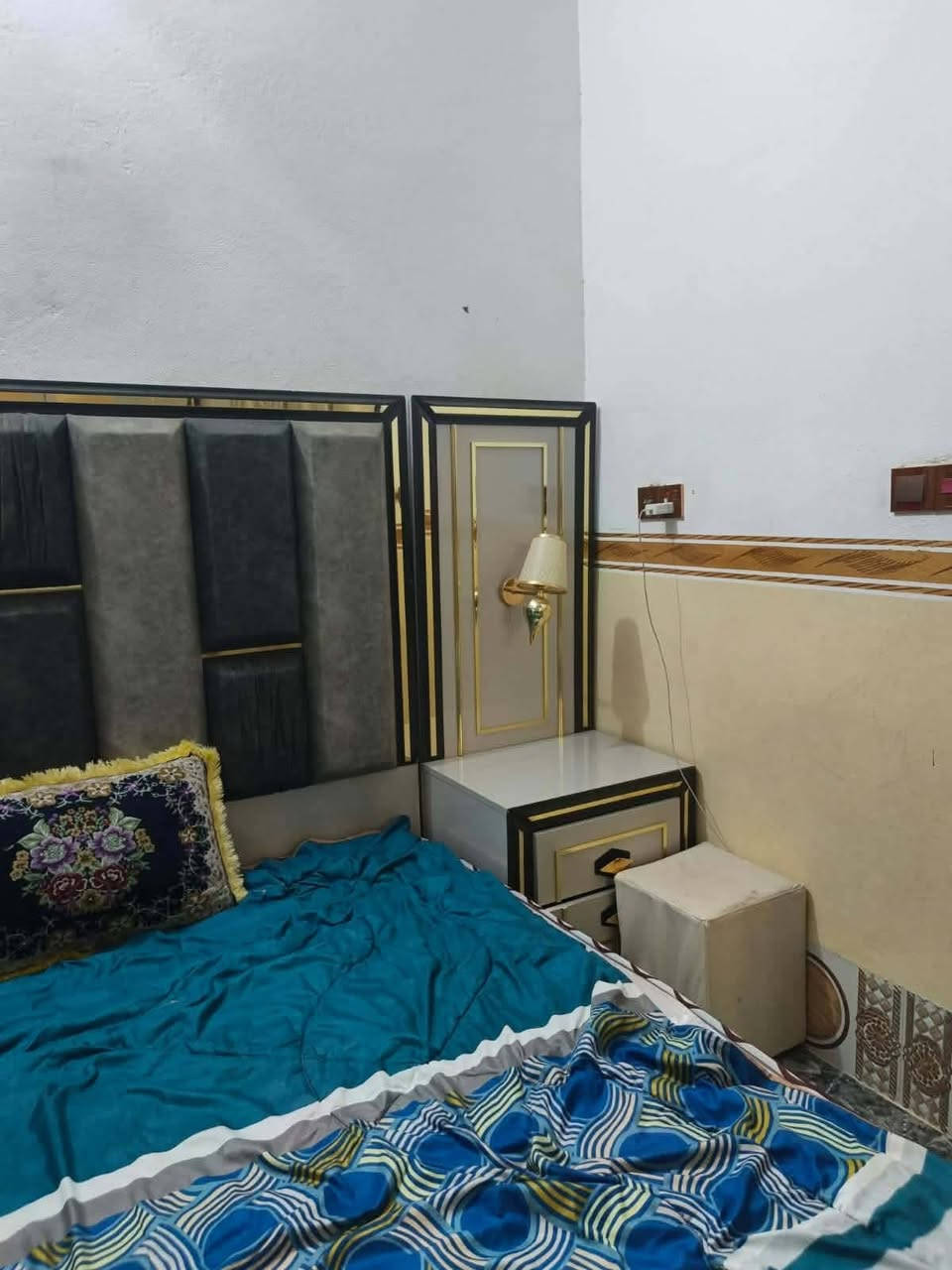 🏠 بيتك يستاهل الاحلى 🏠للحجز راسلني واتس ***********
وصلتنا غرفة نوم تركي 9 قطع
90/💯 نظافة وشغل مرتب يفتح النفس

 متكاملة يعني ماتحتاجين شي بعد
راحة + اناقة + خامة تعيش وياك سنين
عنوان الرزق: 
بغداد الجديدة - مجمع الرحمة
معرض مرتضى جوني
ربي يرزقنا ويرزقكم 🙏
