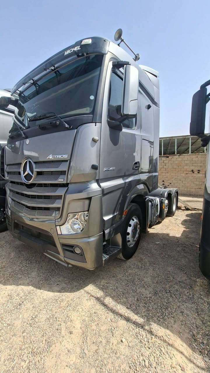 تواجد سناكل بريطانيه موديلات 19و18 دخول طريبيل جديد الاحجام 2545.  2548 كامره وحساسات
معرض ابو قصي العسافي لتجاره السيارات 
العنوان الانبار خمسة كيلو خط السريع 
وان شاءالله بضاعه جديده في الحدود 
رقم الهاتف ***********
وان شاءالله مستمرين معاكم في كل ماهوه جديد
