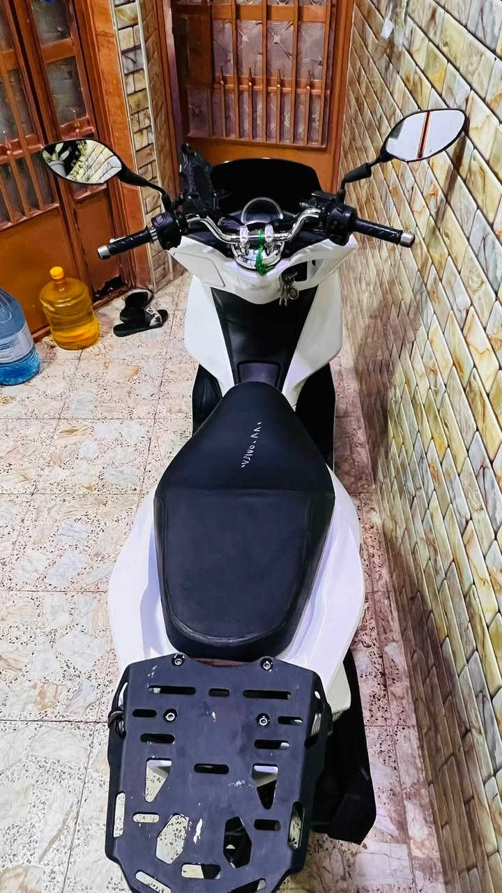 سلام عليكم PCX الجيل الثاني
مكينة 150

نضيفة برغي ما مفتوح بيها -نسختين من السويج ماشية ٧٢ الف 

📍الموقع بغداد الشعب

 للستفسار على الرقم *********** اهلاً وسهلاً بيكم وما نقصر وياكم انشالله
