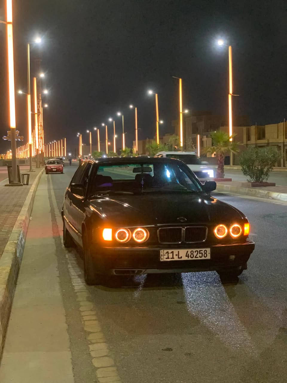 يالله السلام عليكم  للبيع او مراوس
بي ام دبليو 730موديل 91 رقم بغداد اجنبي سنويه جديده تحويل مباشر مكينه كير خير من الله الكشر كدام عينك السياره احله من الصور داخل حلو مرتب بجم عريض مكينه  30ماصدات  اسوار صليب عالي زنون ناصي عدسات بلوجكتر عدسات دعاميه امامي  مال V8 تايرات امامي كلش نضاف الخلفي نص عمر ويل شمس مسجل سماعات شغال لد سحب نشره داخل الدشبول هورن فول رون كيج  سرعه شغال كهربايات كلها شغالات السياره بدون فتحه السياره احله من الصور بهواي السعر (40)او بيها مجال  للطيبين شوفها واني حاضر مكاني الرمادي 
***********
