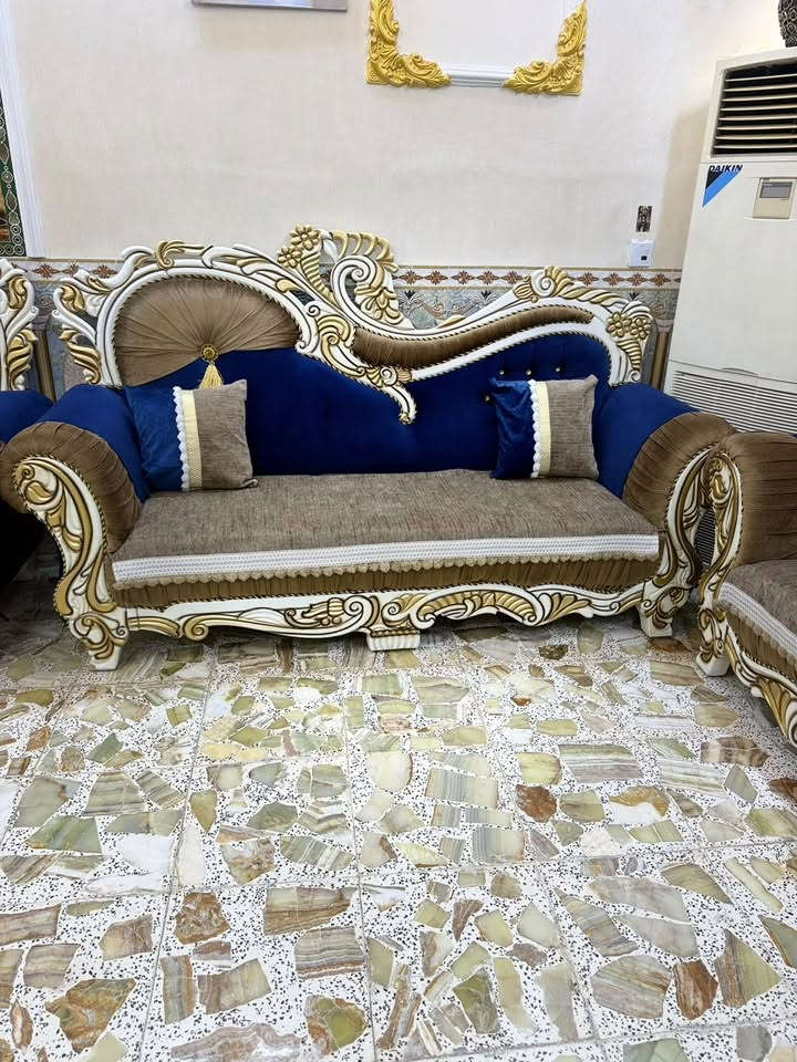 السلام عليكم
ثنين تخم كرويتات 
تفصال عراقي 
‏مع اضافة الطبلات عدد ثمانية
سعر مليونين ونصف
للاستفسار 

***********
