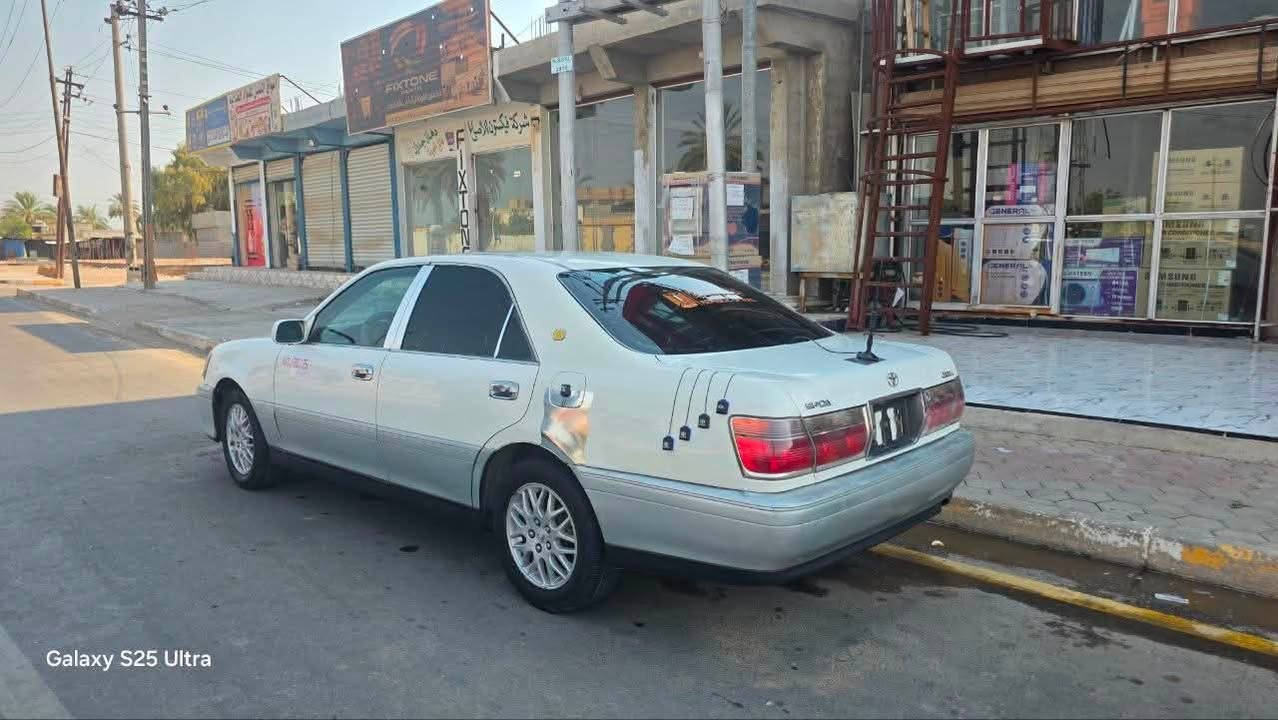 للبيع ملكه أدوات مكصوصه جنطه حداديه امامي وخلفي جديد تخم تايرات تبريد ثلج كهربائيات كلها شغاله مايعوزها اي شي محرك ديفور كبير سعرها 28 مكانها الضلوعيه ***********(مكلف بيها )
