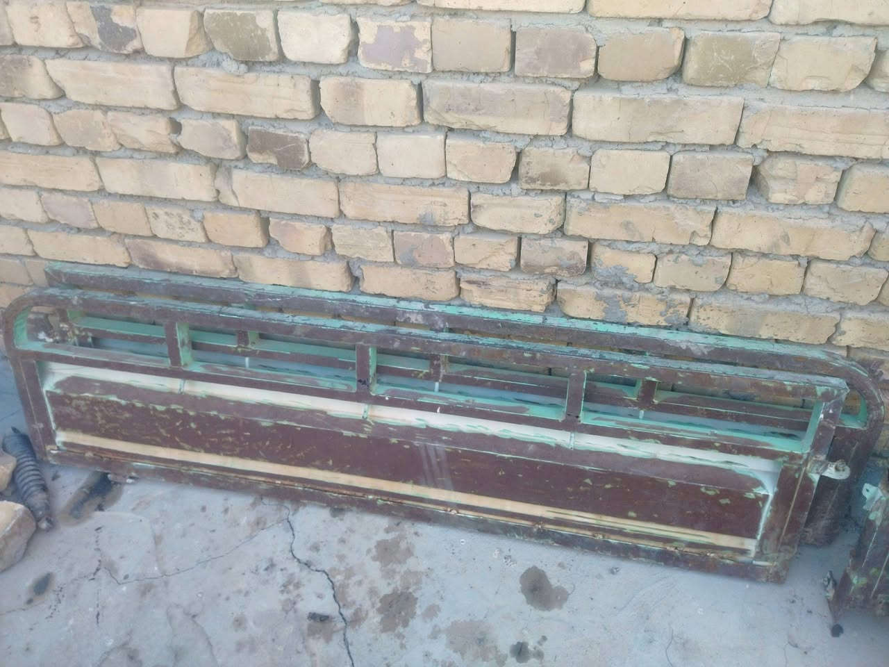 سلام عليكم صفاح وتكيه وباب الوره بدون كاعيه كلهن 100 الف رقم *********** الشطره
