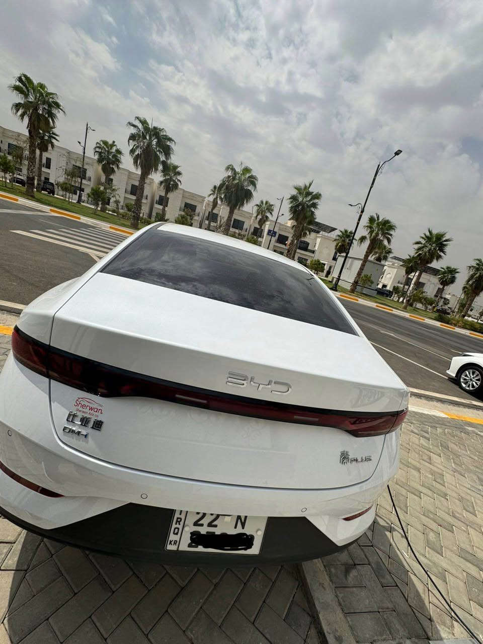 BYD 0.5 2025
هیچی نیە سەیارەکە بێ سبوغ و لێدرانە بەس جێی بەردی هەیە لە قەلبی و تەەاو سەیارەکە گێر و مەکینە و کارەبایاتی بە شەرتە
١٩ هەزار رۆشتووە لە پاتری 
٥ هەزار لە مەکینە
سەیارەکە زەمانە فولل فوللە
ناو کرێمیە ٣ مۆدە  قەپات قەپات ماصفاتە 
سحری ١٣٣ وەرەقە و مەجال 
تعویل و غەرامە بە شەرتە
***********
*********** أربيل, العراق
