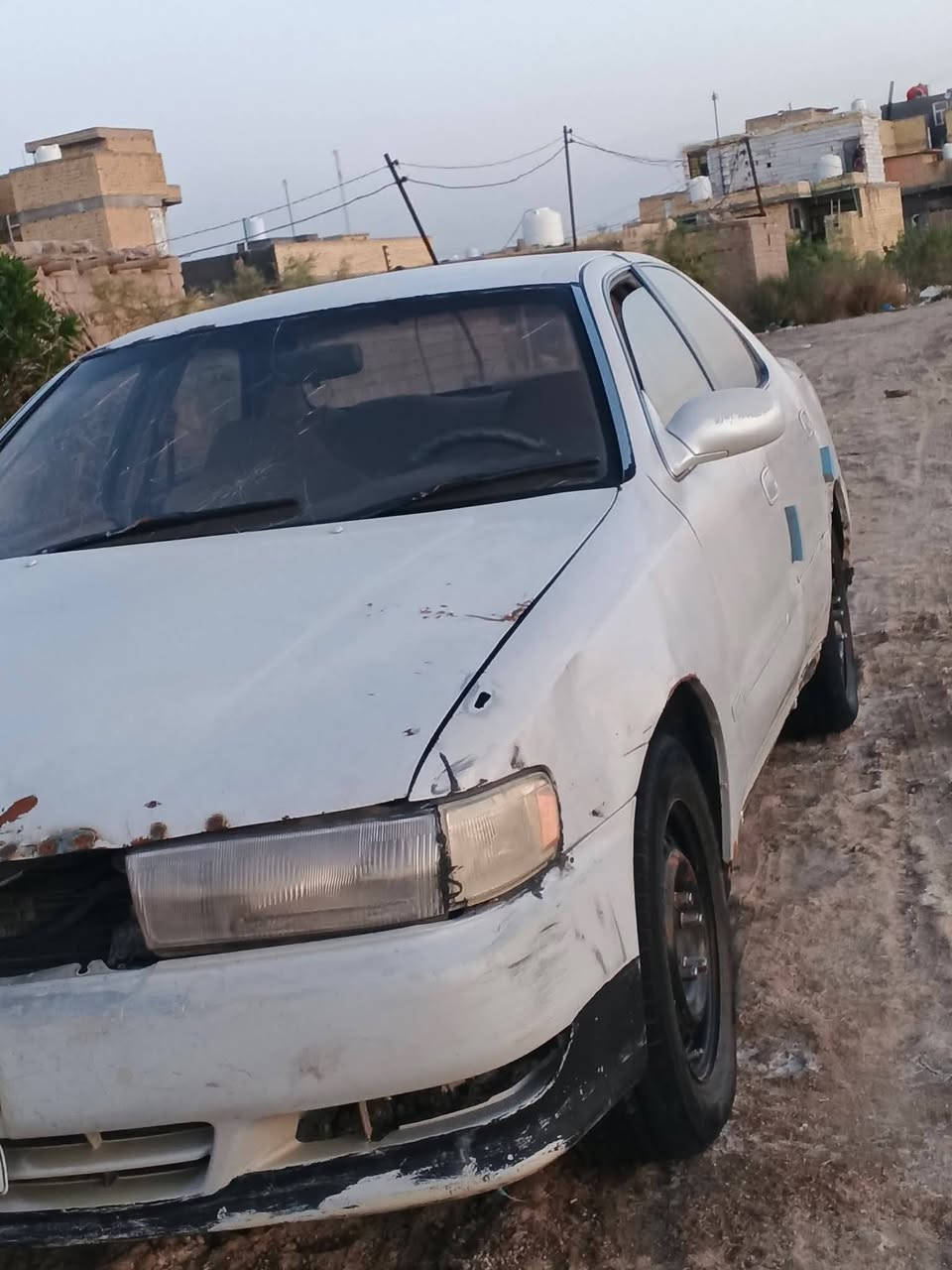 السلام عليكم 

كرسته للبيع مكينه وكير 2500 كفاله حداديه وتايرات نص عمر رقم ذي قار سنويه منتهيه 
(علما ان السياره نقل جثه راعيه موجود شرط التحويل) جاهزه وشغاله كهربائيات شغاله 
ناصريه مركز 
السعر 21 وبيها مجال 
*********** للاستفسار
