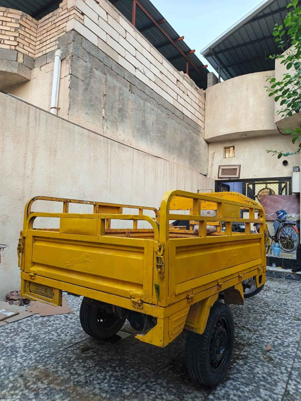 ستوته جمره فحل البدي العريض
شاصي كفاله لا لحيم ولا فطر جاهزه  للعمل 
كربائيات كلها شغاله العنوان بصره جزيره ***********
