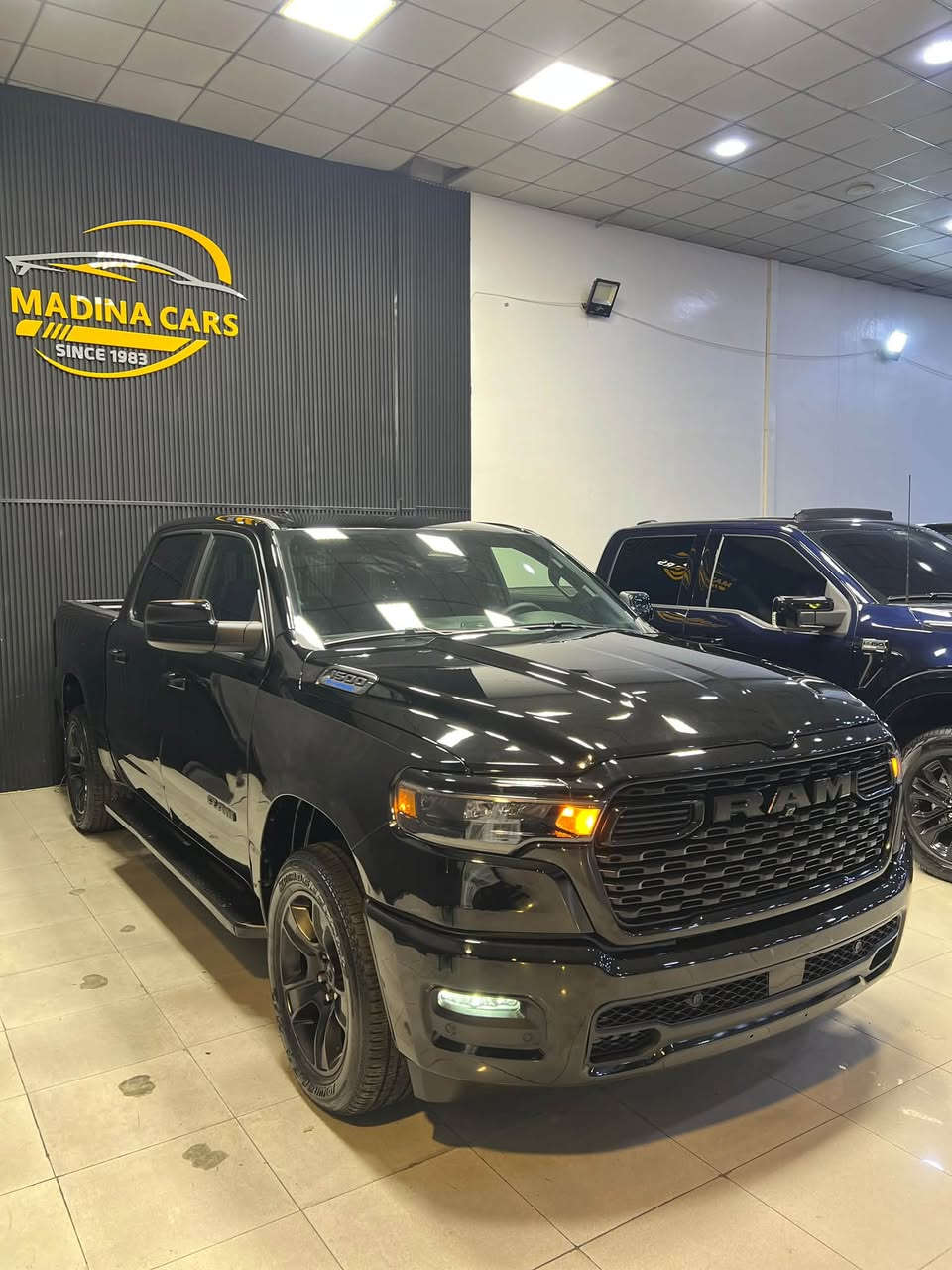 Dodge Ram
2025 Bighorn
V6 - 3.6L- 4x4
بسمه و شغال
شاشه
كاميره
كوشينات جلد
باب طويل
بودى فصير
دبل اكسل
ويل 20
17.000 mile
2 قطعه صبغ
بدون ارباک 
سعر 325 ورقه
معرض ( مهدينه ) اربيل شارع ١٠٠م
***********
