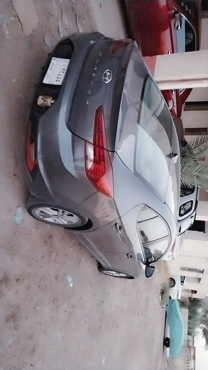 ألسلام عليكم
النترا ١٩ امريكي فول مواصفات فتحه بصمه رادار جانبي بصمه أبواب بيه بنيد وجاملغ رقم معوقين باقي 5اشهر تصير حره بسم ولد بالوركا

مراوس بكيا اوبتما ١٨  ١٩ ٢٠

*********** مكان السماوه السوير
