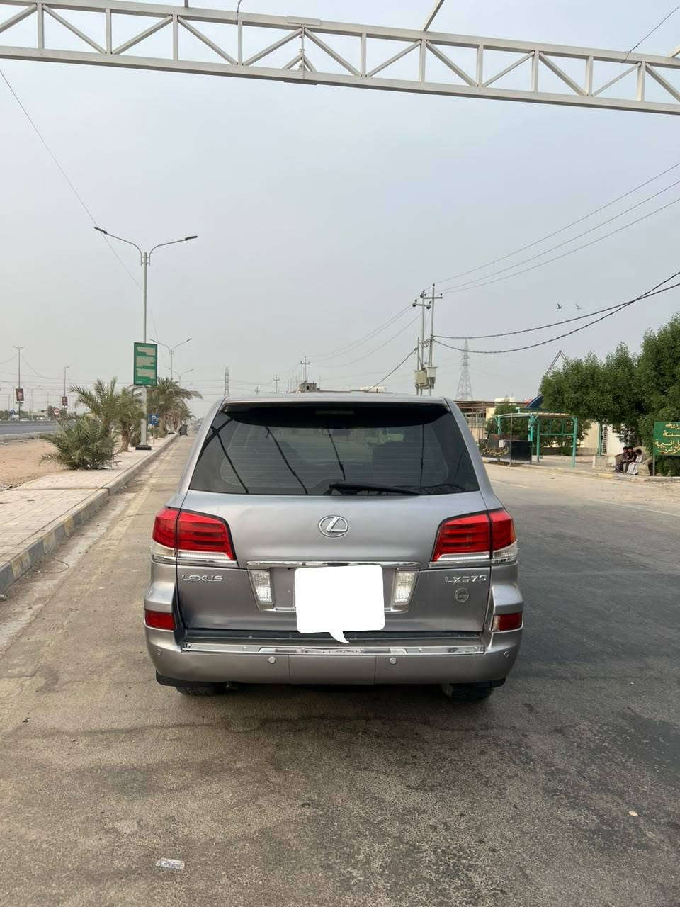 لكزز LX570 • ٢٠١١ • محرك ٥٧٠٠