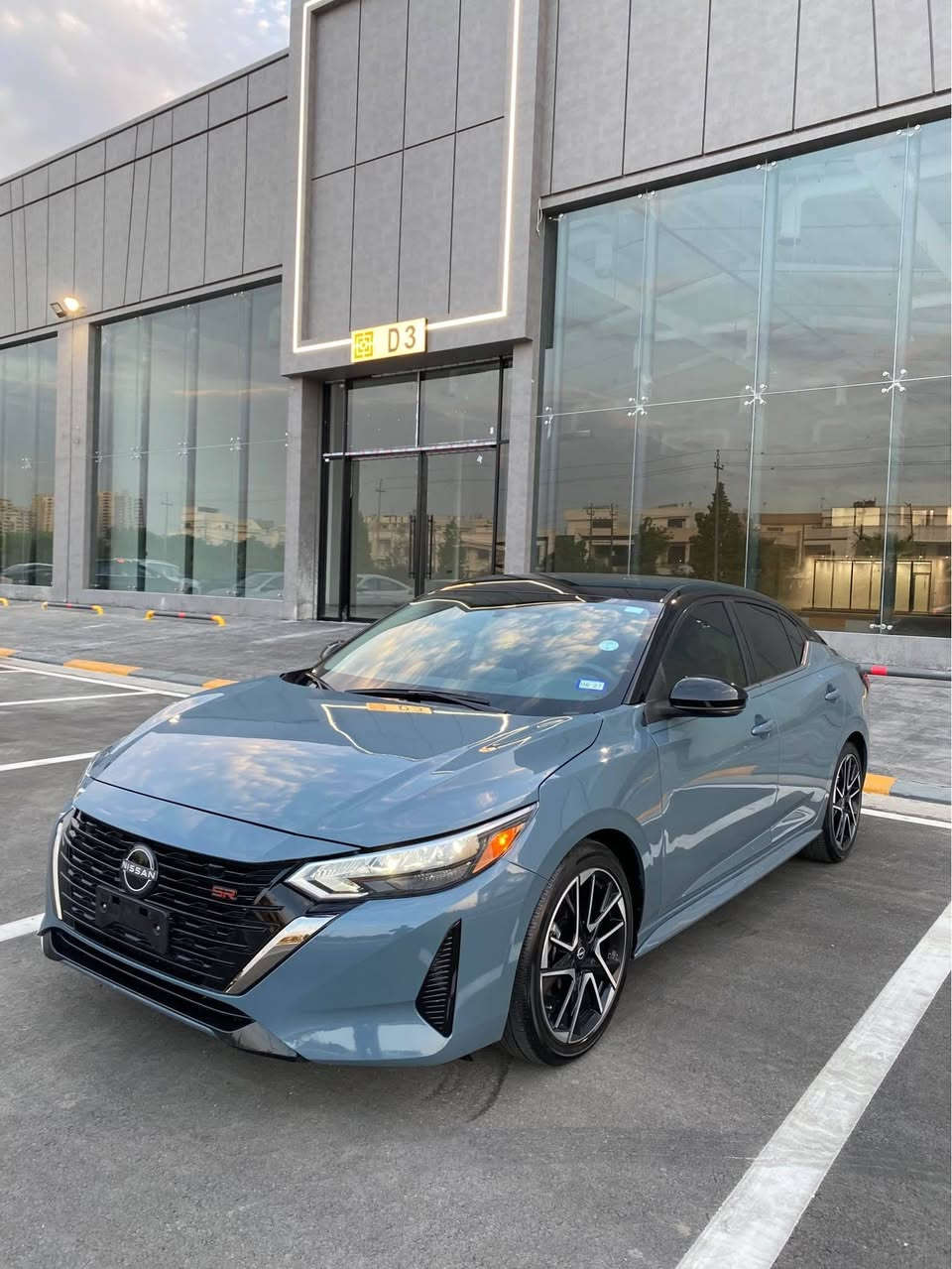 Nissan sentra 2025 SR
6 000 mil
جاملغی سبوغە لەگەل کەمێک بۆنیت داخیلی بەشەرت قنجی نیە 
Price : 14900$
Mobil :*********** أربيل, العراق
