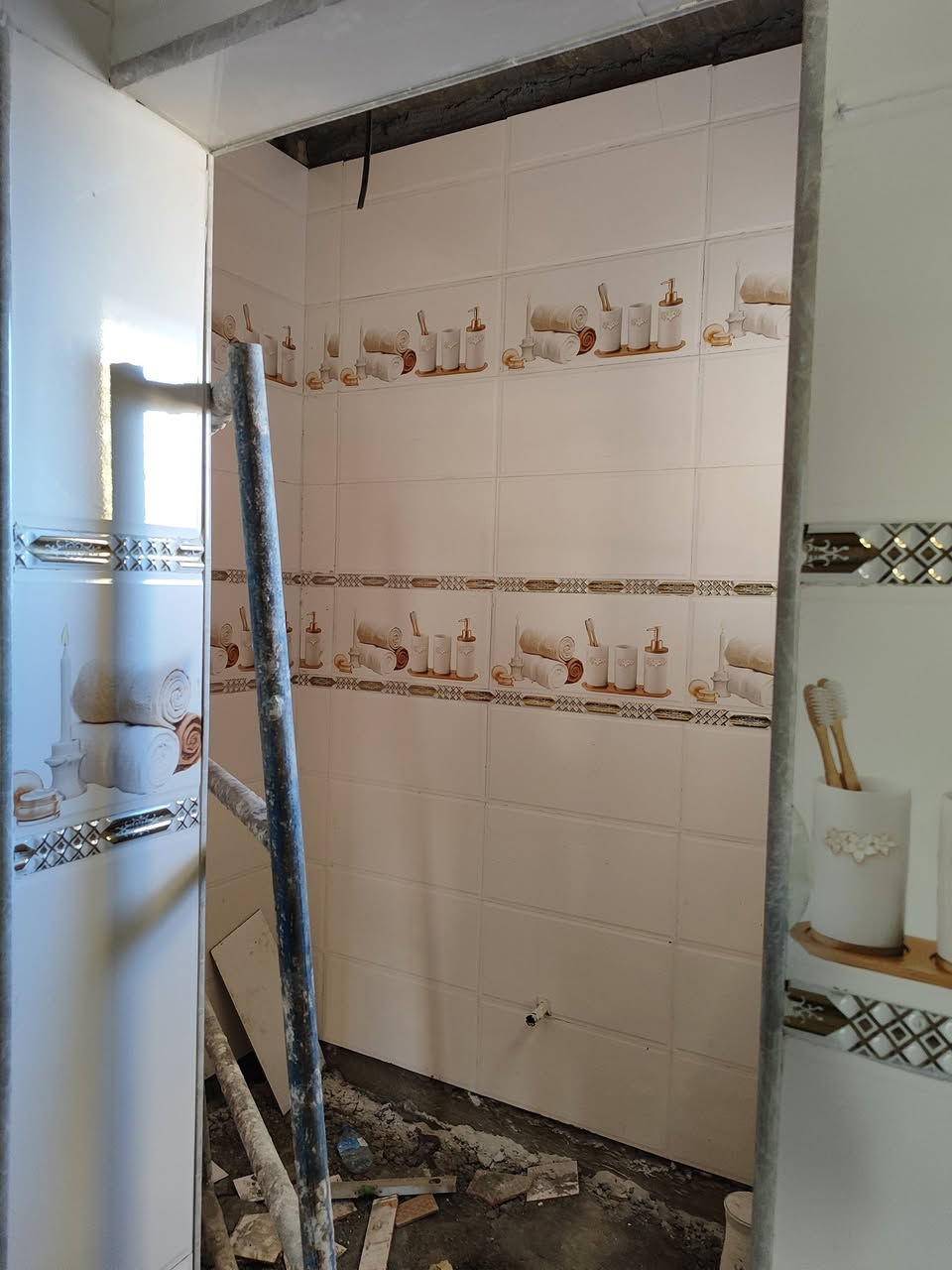 عمل سيراميك ارضيه جدران.. الاتصال ***********//‏‪***********‬‏
