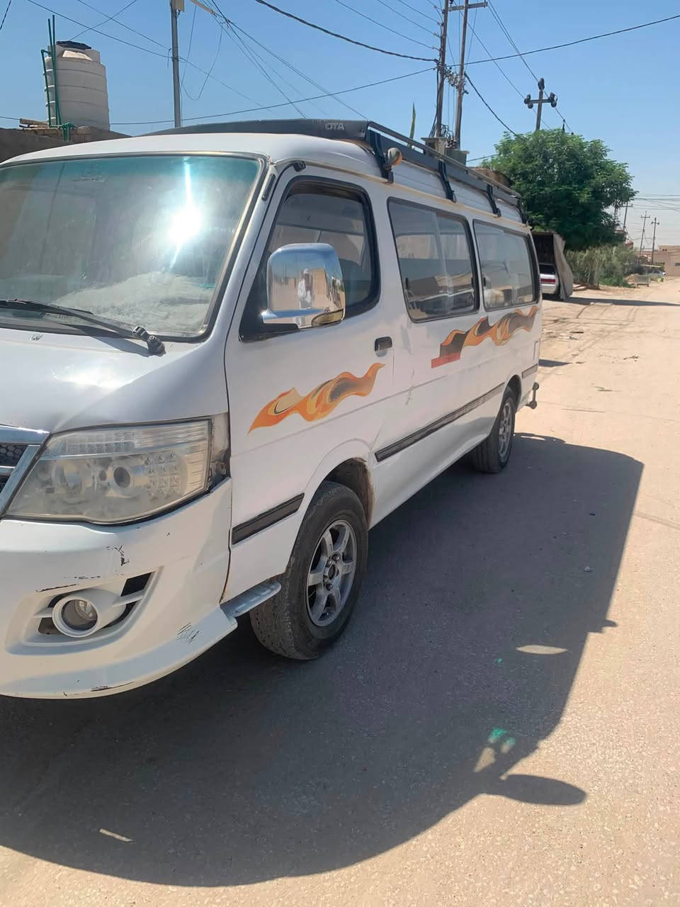 سلام عليك 
فوتون موديل 15 سياره جاهزه من كلشي مكينه كير اكسل حداديه تخم تاير دوشمه جديده مصفره غرامات هيئه مداور ثاني يوم سعر 65 مكلف بالنشر ***********
