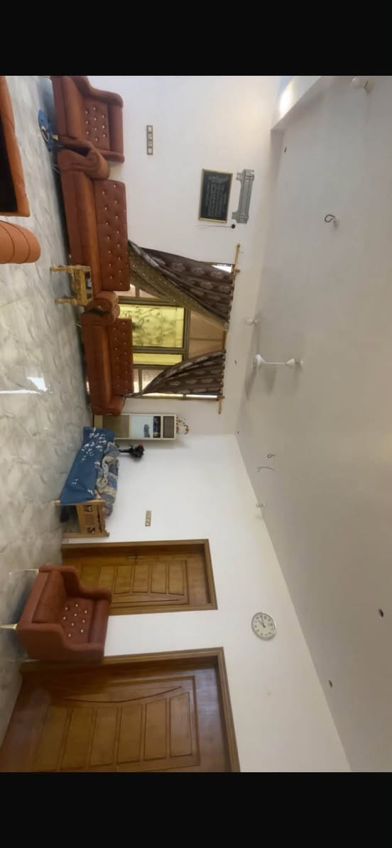 � للبيع بيت مميز – سيد علاوي / جسر بربوتي / أم الذهب 🏡
📐 مساحة الأرض: 600م²
🏠 مساحة البناء: 200م² | بناء 2023

🔹 غرفتين نوم
🔹 صالة كبيرة
🔹 مطبخ مفتوح على الصالة
🔹 صحيات داخلية معزولة 4×4
🔹 براني معزول 8×5
🔹 صحيات خارجية
🔹 حديقة كبيرة مقابيل البيت
🔹 حديقة مقابيل الصالة 🌳

💰 السعر: 170 مليون

📞 ***********
