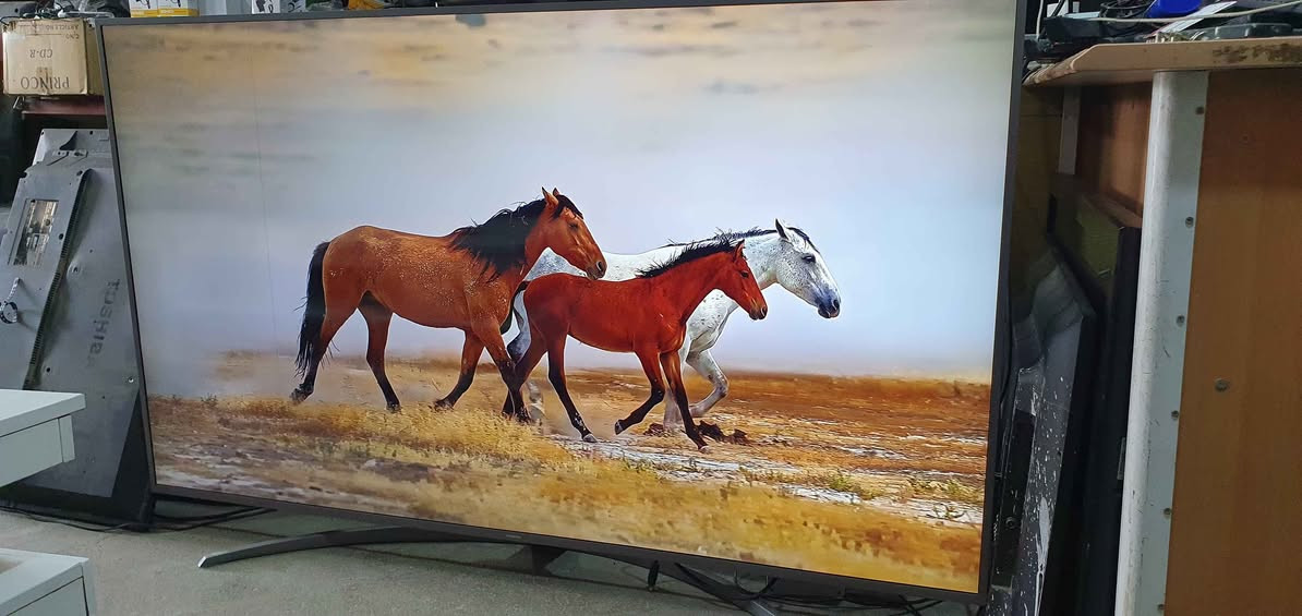 تەلەڤیزۆنی هیتاشی قەبارە 65 4K HDR سەتەلایتی تێدایە
خەتەکی باریکی تێدایە هەندەک جار نامینێ و هەندەک جاردێتەوە
ئەگەر بتەوێ چاک دەکرێتەوە نرخی 350000 لە هەولێرە لۆ
داواکردن پەیوەندی بکەن با واتساپ و ڤایبەر *********** أربيل, العراق
