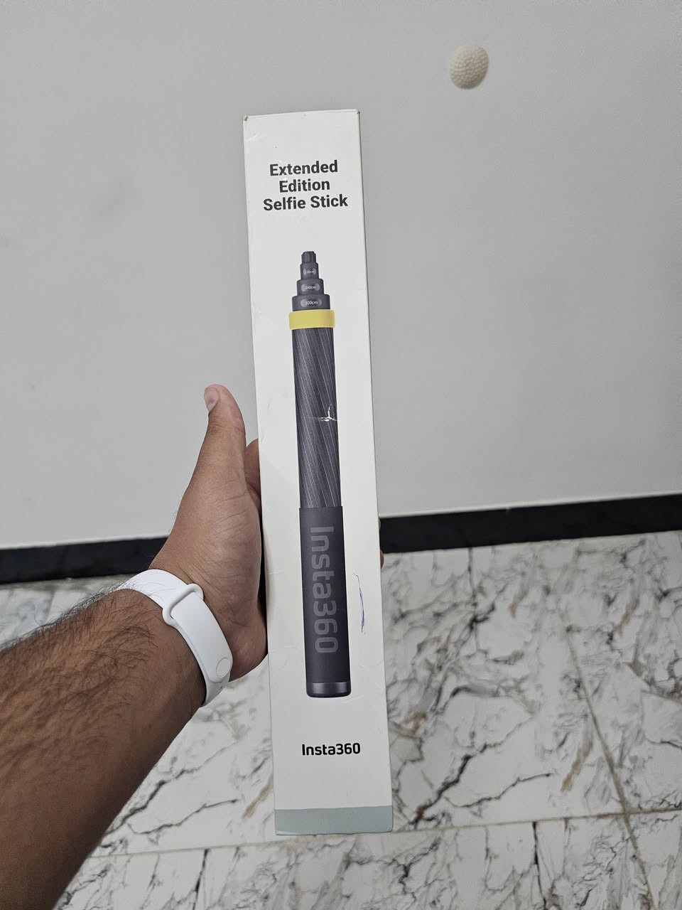 كامرهinsta360 x4 مستخدم شي قليل نضافه 100%100 كامل ملحقات اي نقص ما بيها وياها رام سنادسك ذاكره 64 سرعه 200 وياها عصا كاربون فايبر طول 3 متر وعصا ثانيه ما تغرق بل ماء كامره كامله من كلشي 
سعرها 545.000 الف 
لن بس العصا سعرها ١٦٥ يشهد الله

***********
