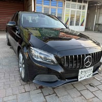 مارسدس c300 للبيع وارد امريكي موديل ٢٠١٧ ماشية ٦٨ الف ميل حقيقي حادثها...