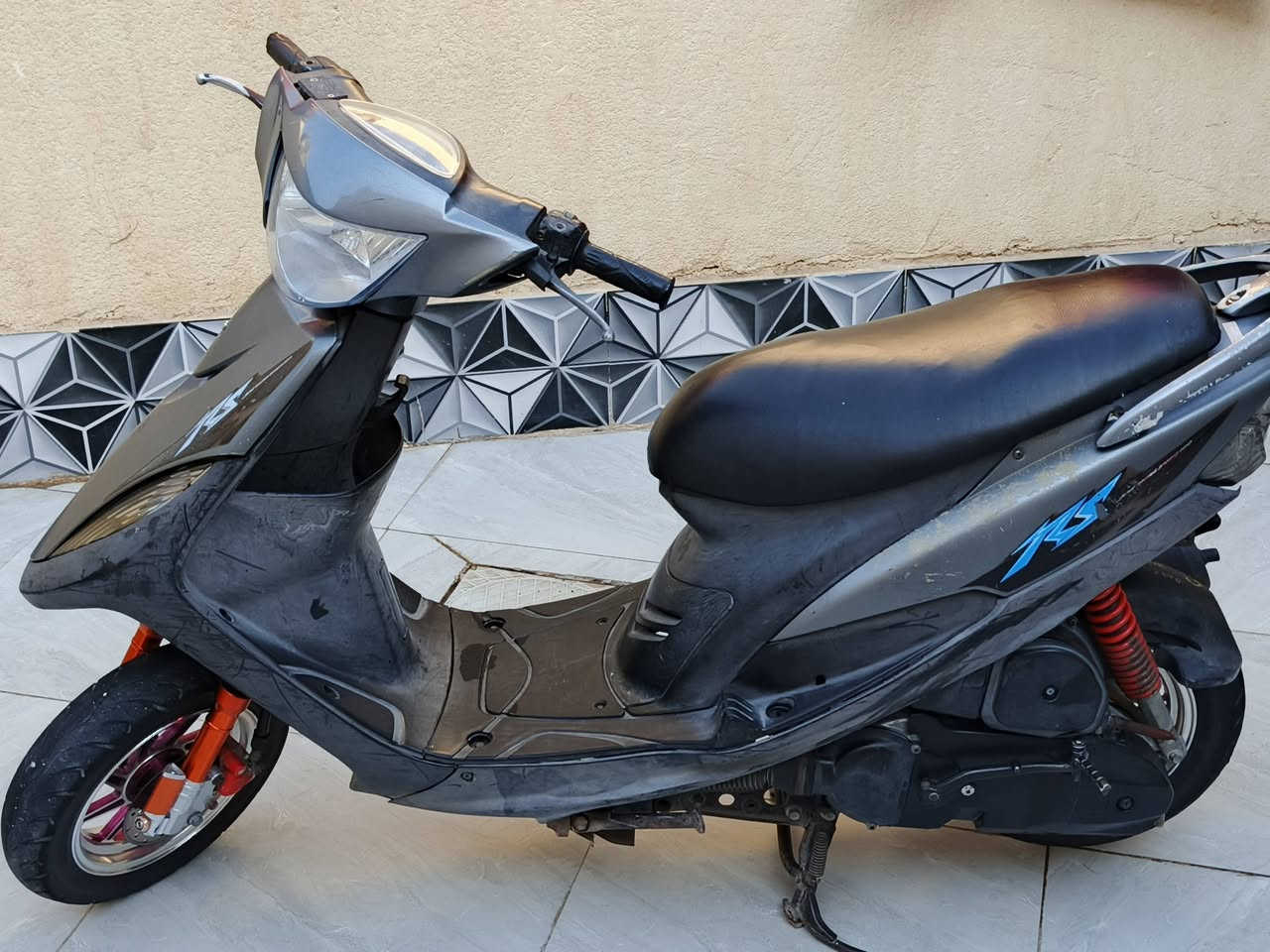 سلام عليكم دراجه ماكس البيع سعر 800بيه مجال كلشي بلادي براغي مافتوح بيه شراي تواصل ***********
