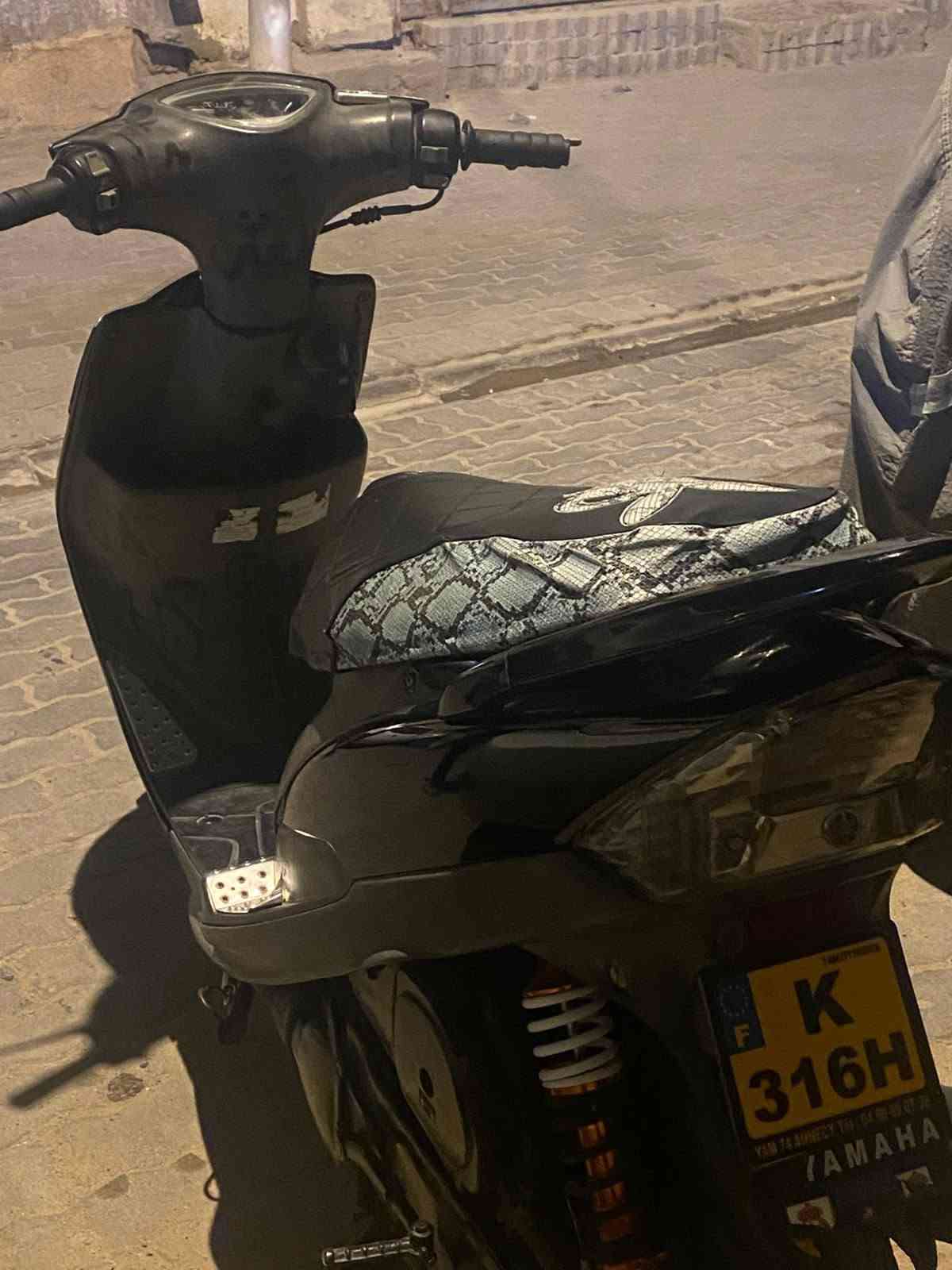 دراجة ماكس عدله للبيع او المراوس حسب لقناعه نضافه 100/100 كلشي شغال بيها ما نقصها ايشي كلشي ع وضع لبلاد ما مفتوحه ولا واصل درنفيس لمكينه مصارلها هواي من طالعه من الرنما دراجه حلوه ومكفوله رايدها 850 وبيها مجال لتواصل واتس***********
