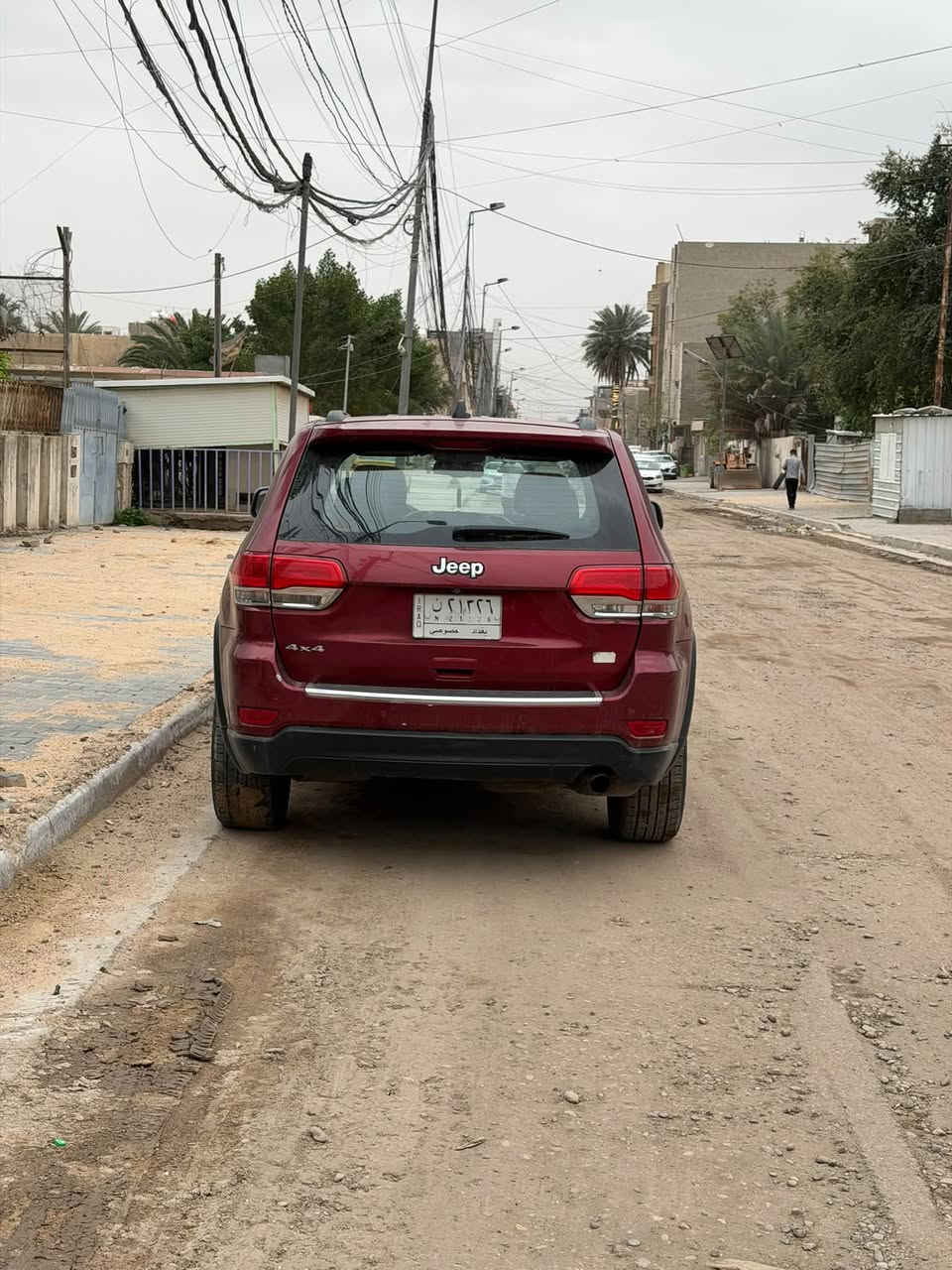 السلام عليكم سياره جيب لبيع موديل ١٤ باسمي السياره تحويل ثاني يوم السياره جاهزه خير من الله تخم تاير جديد يعني السياره مال جناي اي نقص مابيه  مكان السياره بغداد الوزيريه  السعر ١٧٠
هاتف ***********
