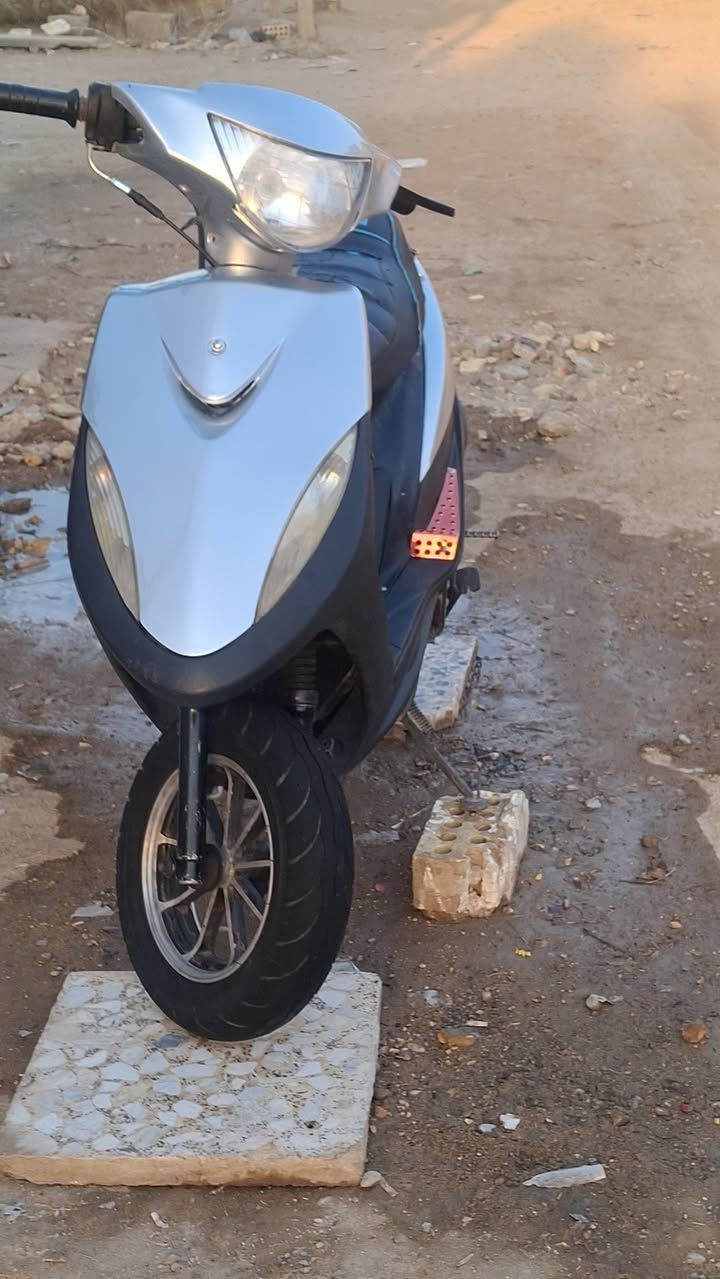 للبيع نضافه فول السعر ٥٠٠ بيه مجال قليل بغداد 
الشراي يتصل .***********
