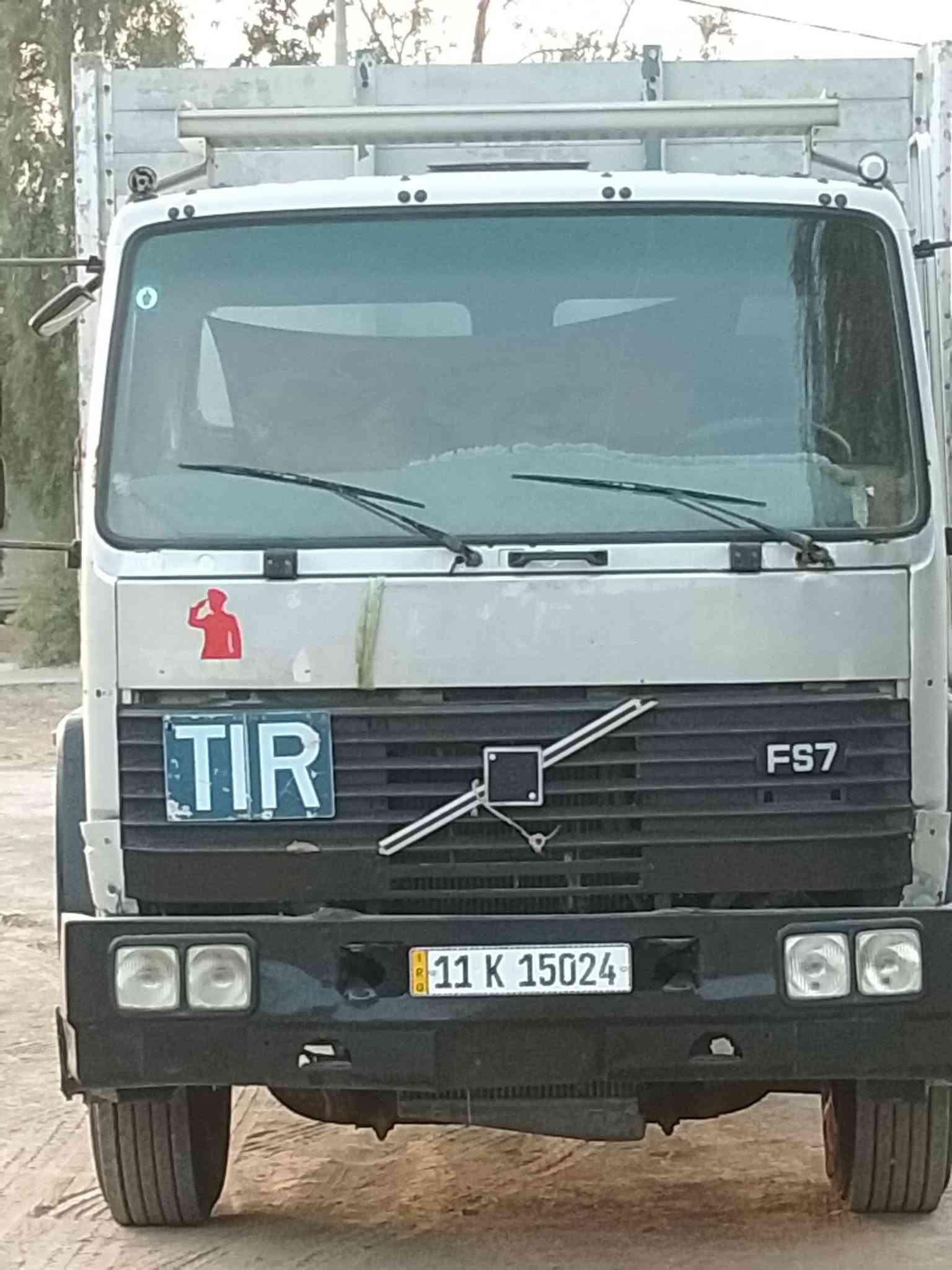 فولفو • للبيع • مكفول