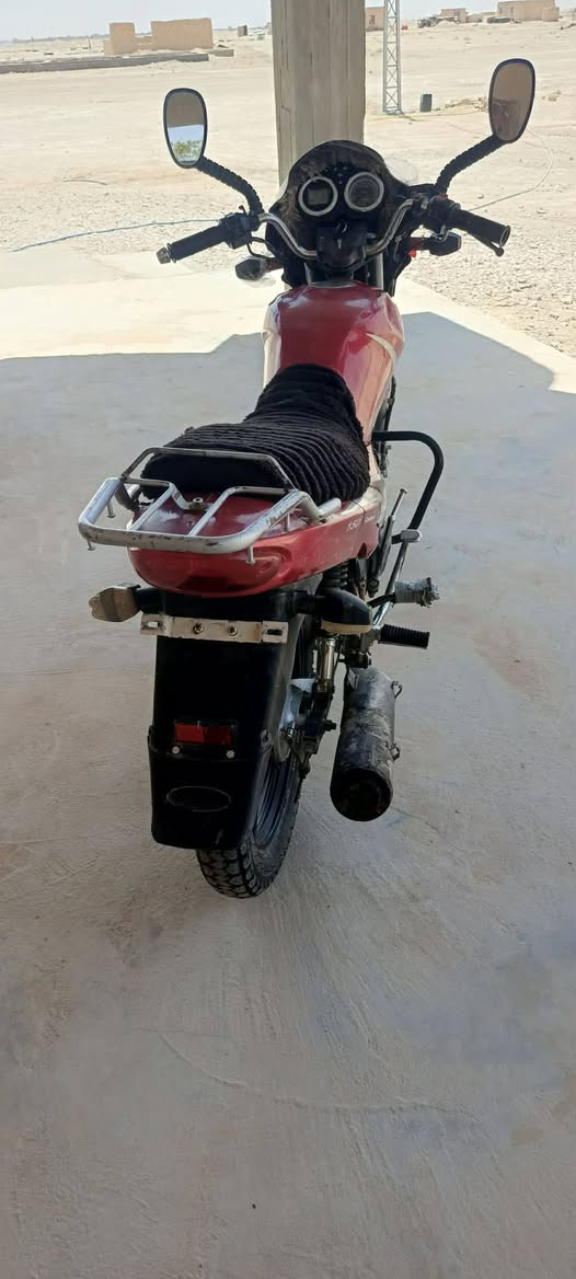 ماطور سايم 22 نضافه 80 بل ميه بس محرك مجفت جديد سعر مليون و 200 وبيه مجال
***********
