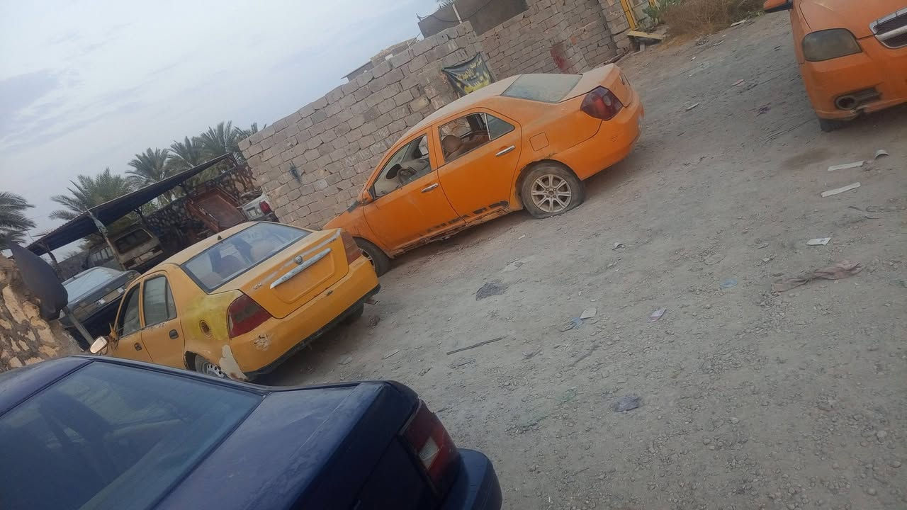 سيارتين • جيلي • رقم احمر