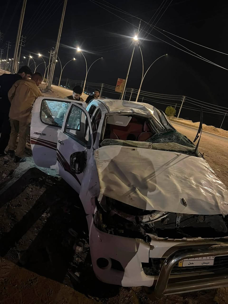 السلام عليكم سيارة للبيع بيك أب عل وضعها وحادثها رقم بصرة اتكفل ب اصولياتها ومالكها الشرعي أبيع كومة حديد موديل السياره 2014كويتي ساير مكان البصرة الدير رقم هاتف ***********
