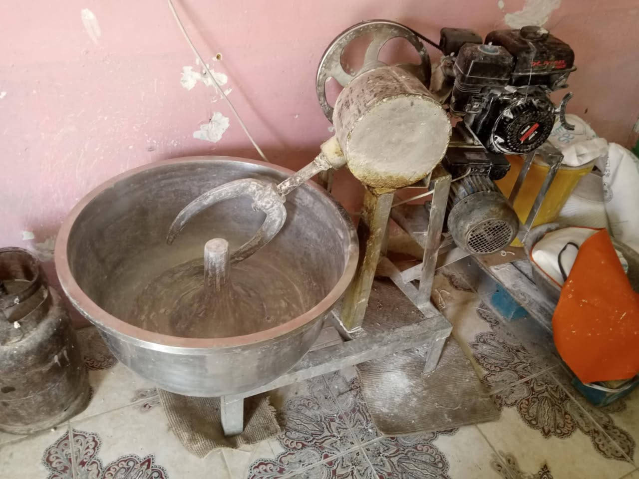 البيع فرن كامل مكمل بيع حسب اتفاق
***********
