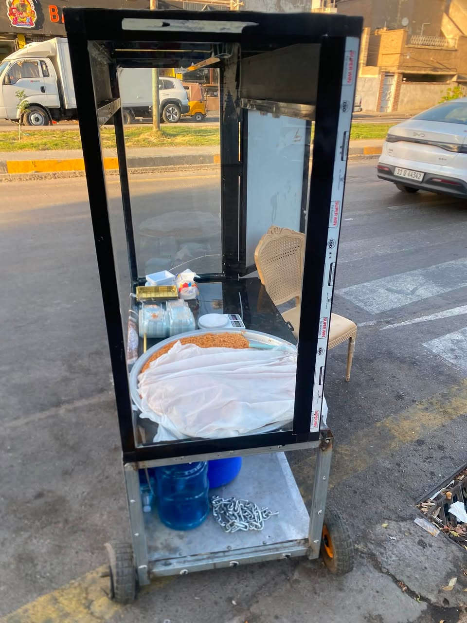 عربانه للبيع سعر ١٤٠ بيها مجال مكان بغداد حريه تواصل ***********
