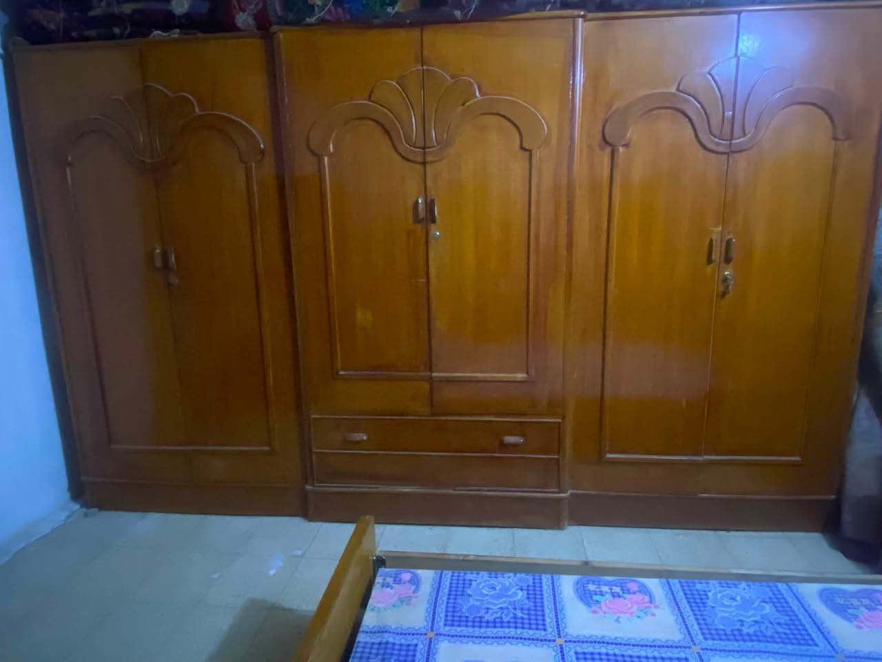غرفه نوم • خمس قطع • نجاره