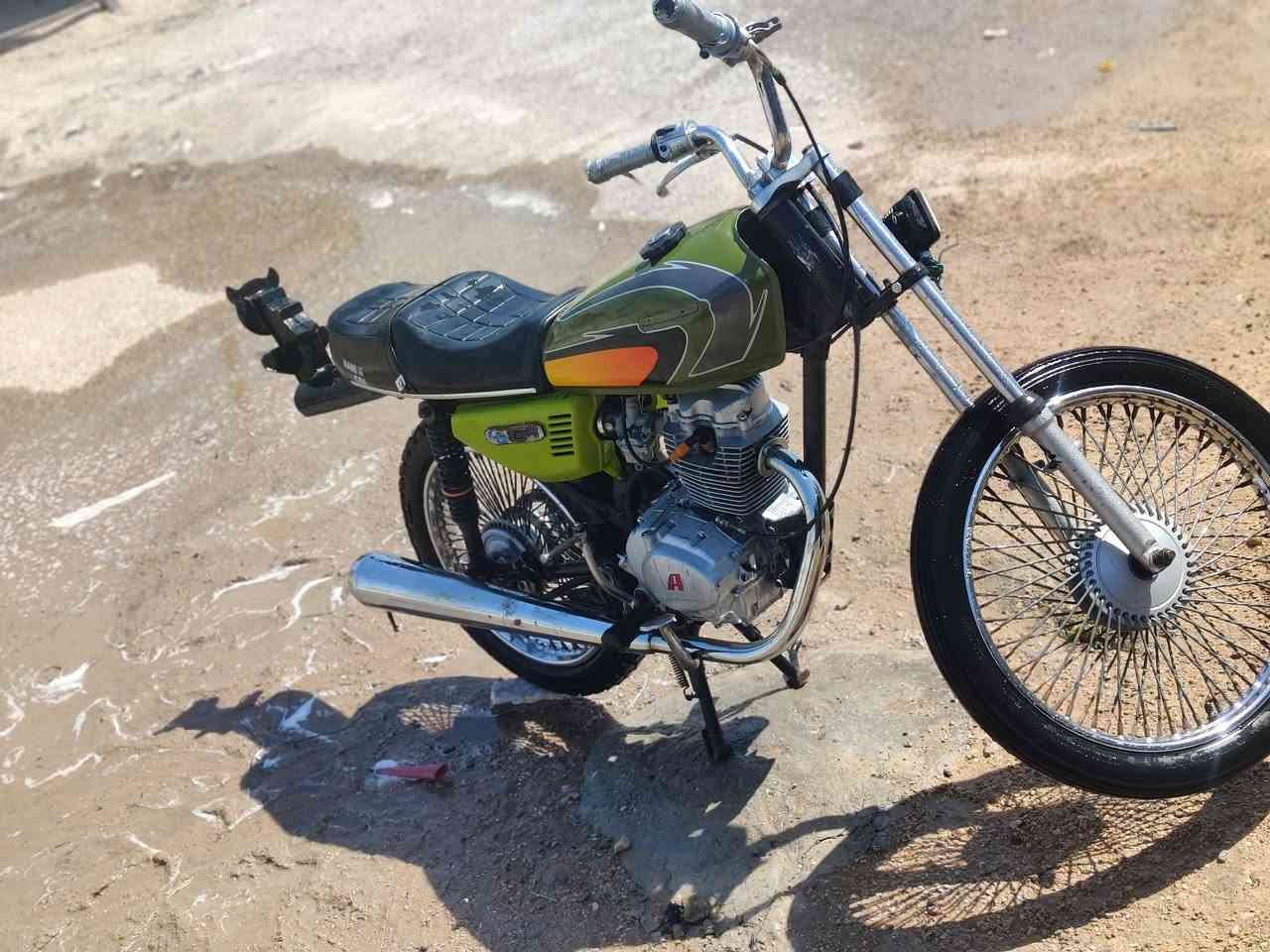 دراجه للبيع كلك دراجه معايزه برغي لمكان نجف عله طريق كربلاء عمود 190سعر 325بيه مجال رقم ***********واتساب
