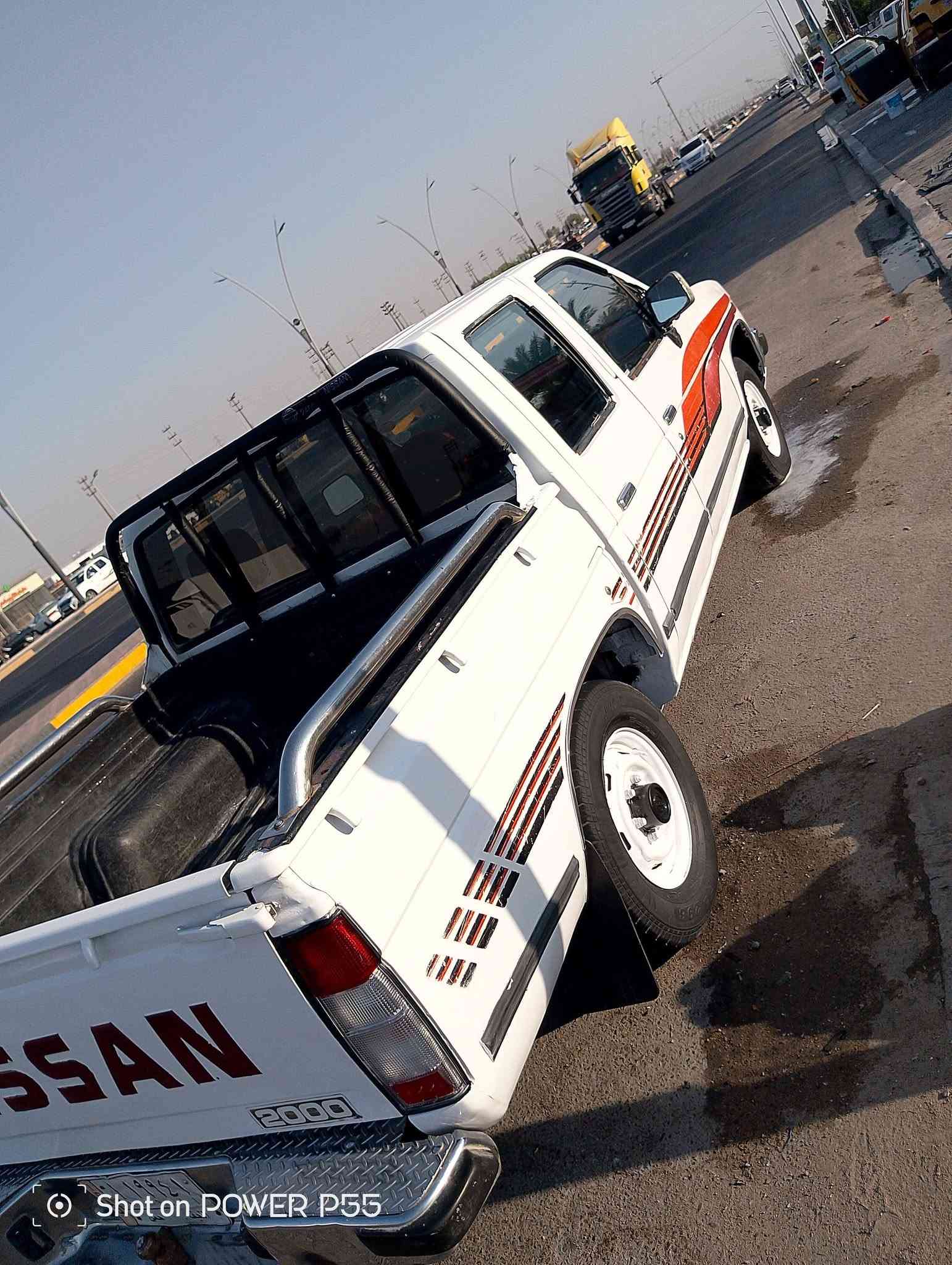 سلام عليكم نيسان موديل 93 مكينه وكير 2000 البلاد جدد 

حداده طوبه طخم تاير جديد غرفه جديده 

كهربائيات كامله مكفولة من الضربه والتبديل 

رقم نجف مشروع وطني تتحول بكل مكان 

مكاني بصره ***********

سعر 45 وبيه مجال للشراي

نص مكتوب في الصور:
- Shot on POWER P55