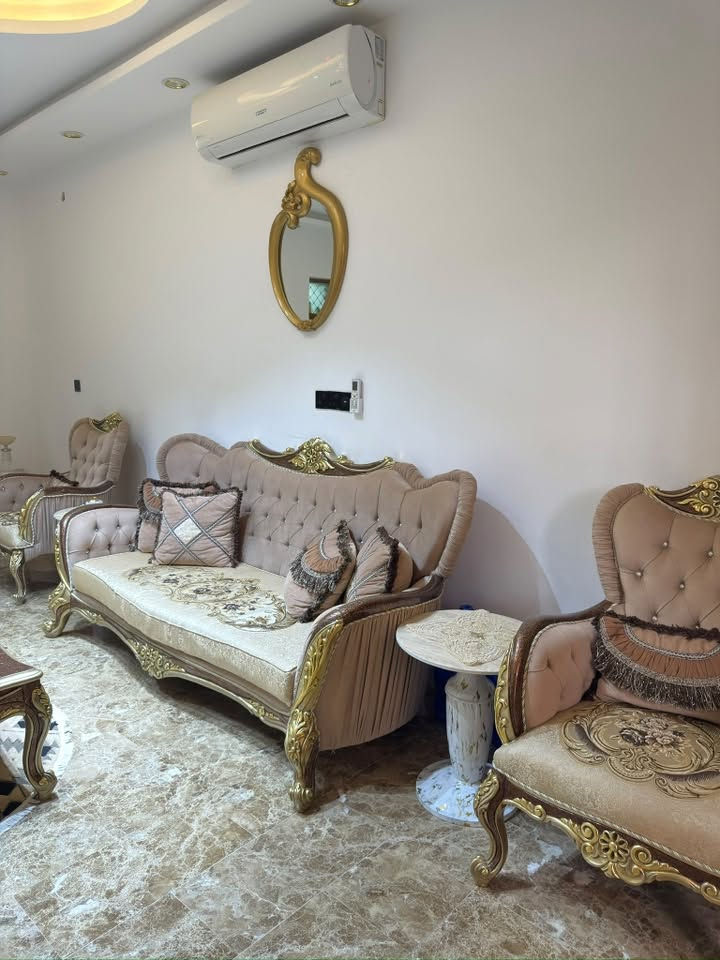 بيع تخم قنفات والطبلات كامل وجداريات ؏ حائط
اني ماخذه تخم (وياها الطبله الوسطيه)ب5 ملايين اريده بمليونين ونص 
ولطبلات مصار شهرين من ماخذته ب350 اريدهن ب250
للتواصل ***********
