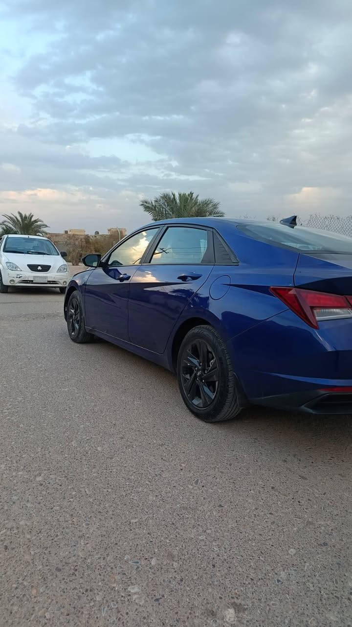 السلام عليكم  الانترا البيع 2023وارد امريكي 
مكينت 2000 ضرر جاملغ ايمن امامي فقط ماشيه 46 مايل الستفسار ***********
