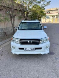 لاندكروزر GXR • ٢٠١٥ • ٢١٦٠٠٠ كم