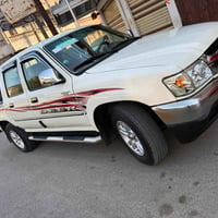 ٢٠١٠ • بدون صبغ • محرك وكير شرط