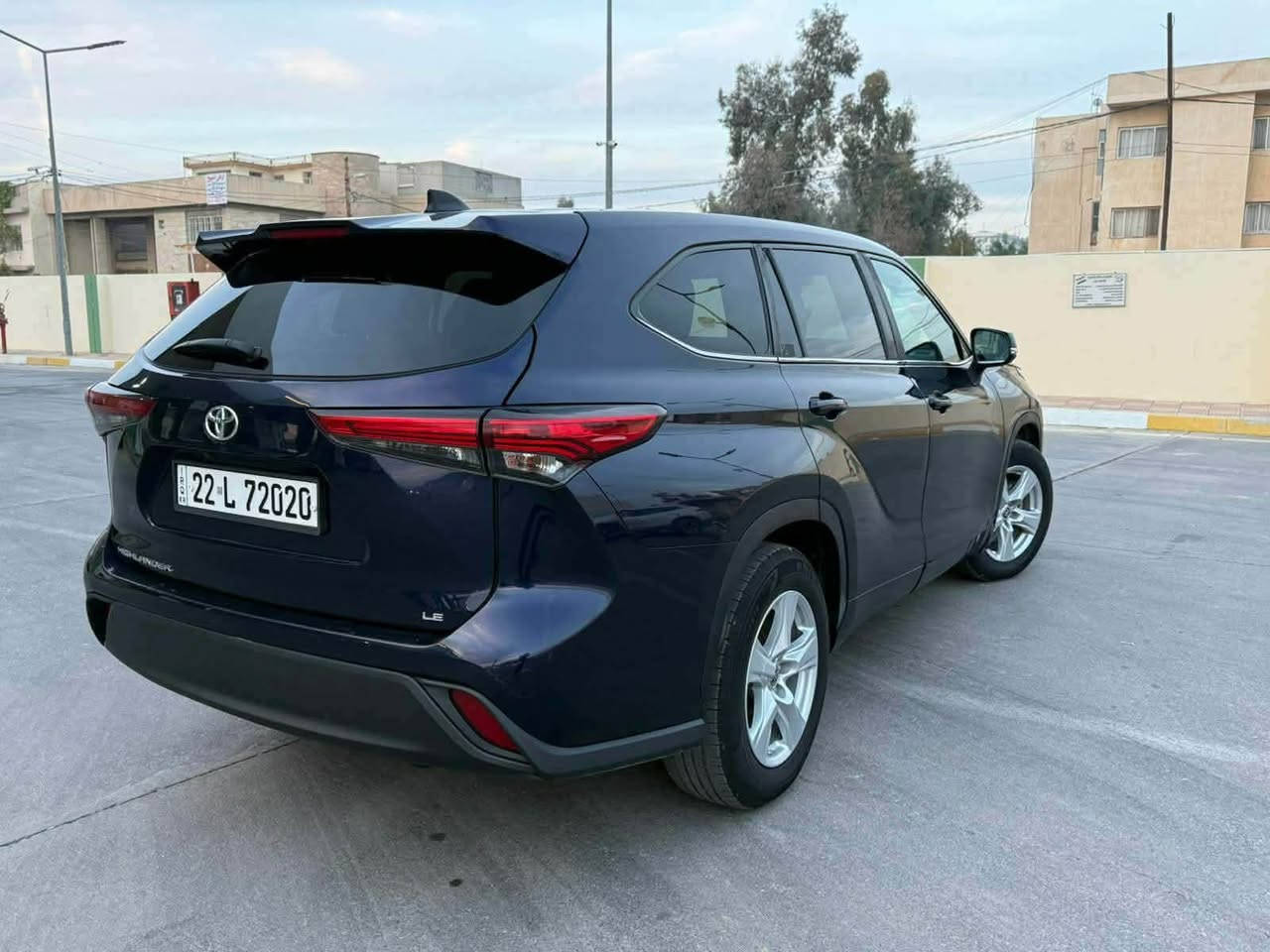 السلام عليكم 
للبيع هايلندر 2022 
رقم اربيل باسمي تحويل مباشر 
مواصفات Le
محرك V6 بانزين فقط 
للاستفسار الاتصال 

***********
